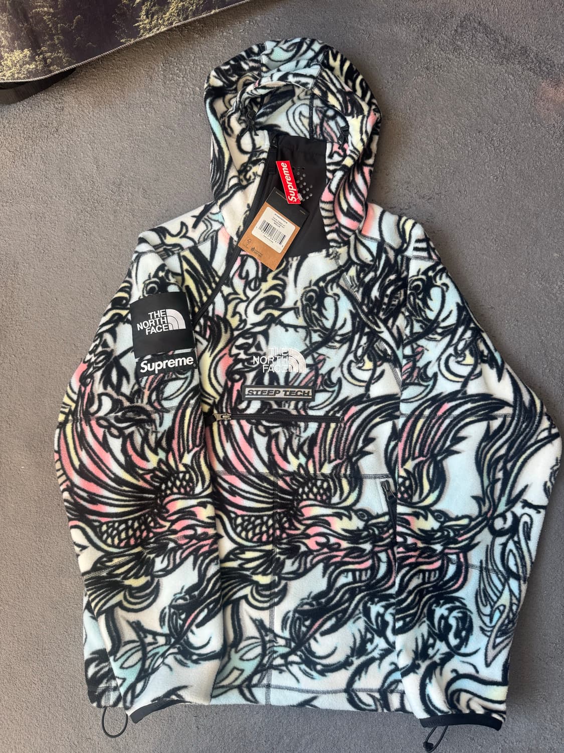 슈프림 x 노스페이스 스팁 테크 플리스 풀오버 멀티컬러 드래곤 M사이즈 상품이미지1