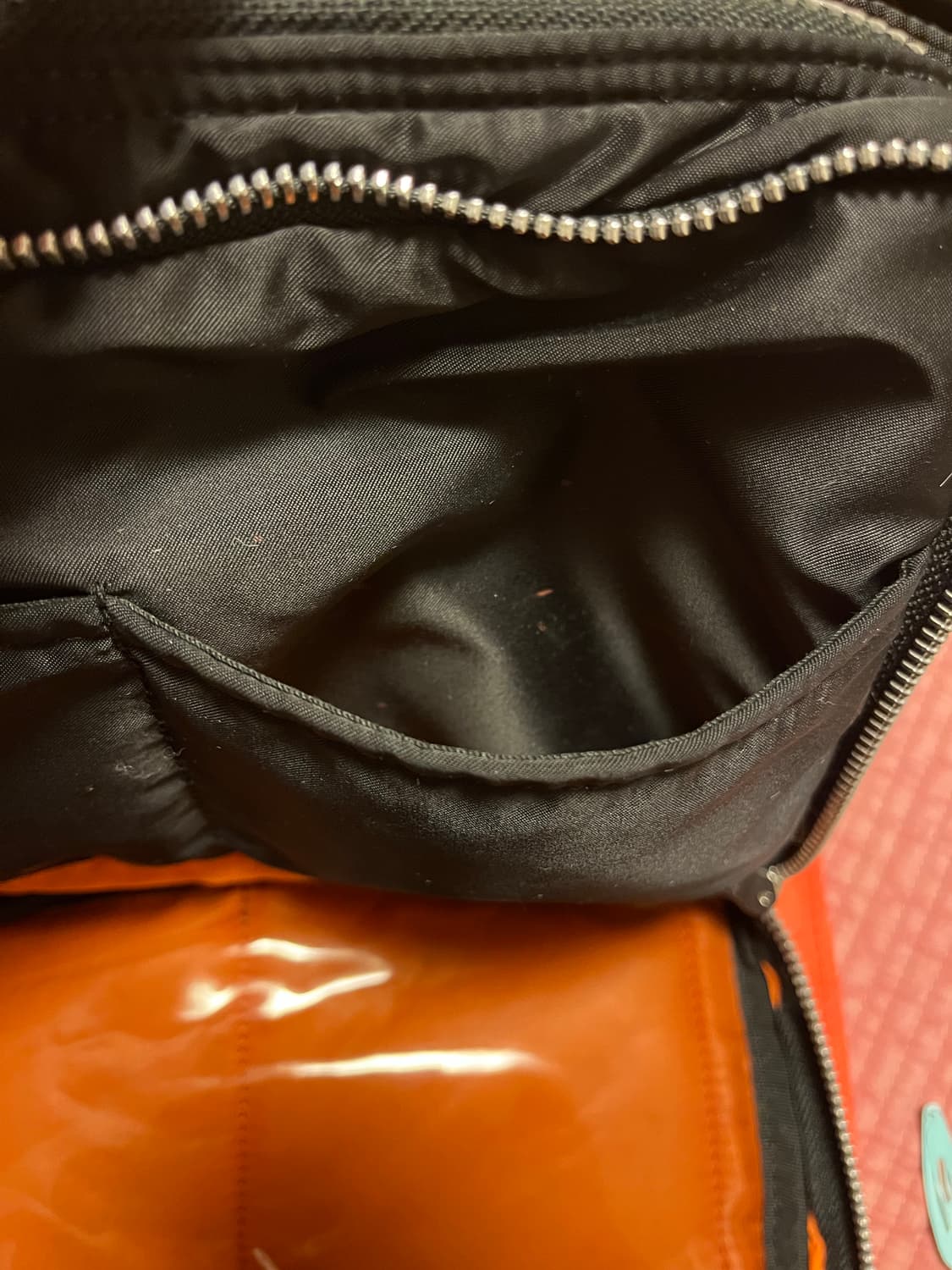 (구형) 요시다포터 탱커 숄더백 스몰 상품이미지4