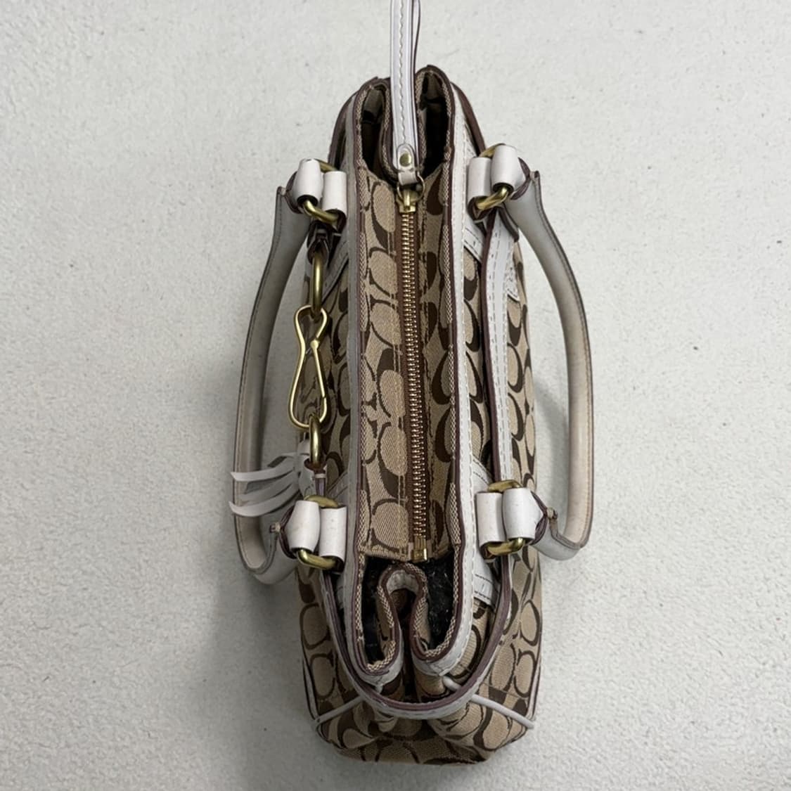 COACH 시그니처 토트백 상품이미지5