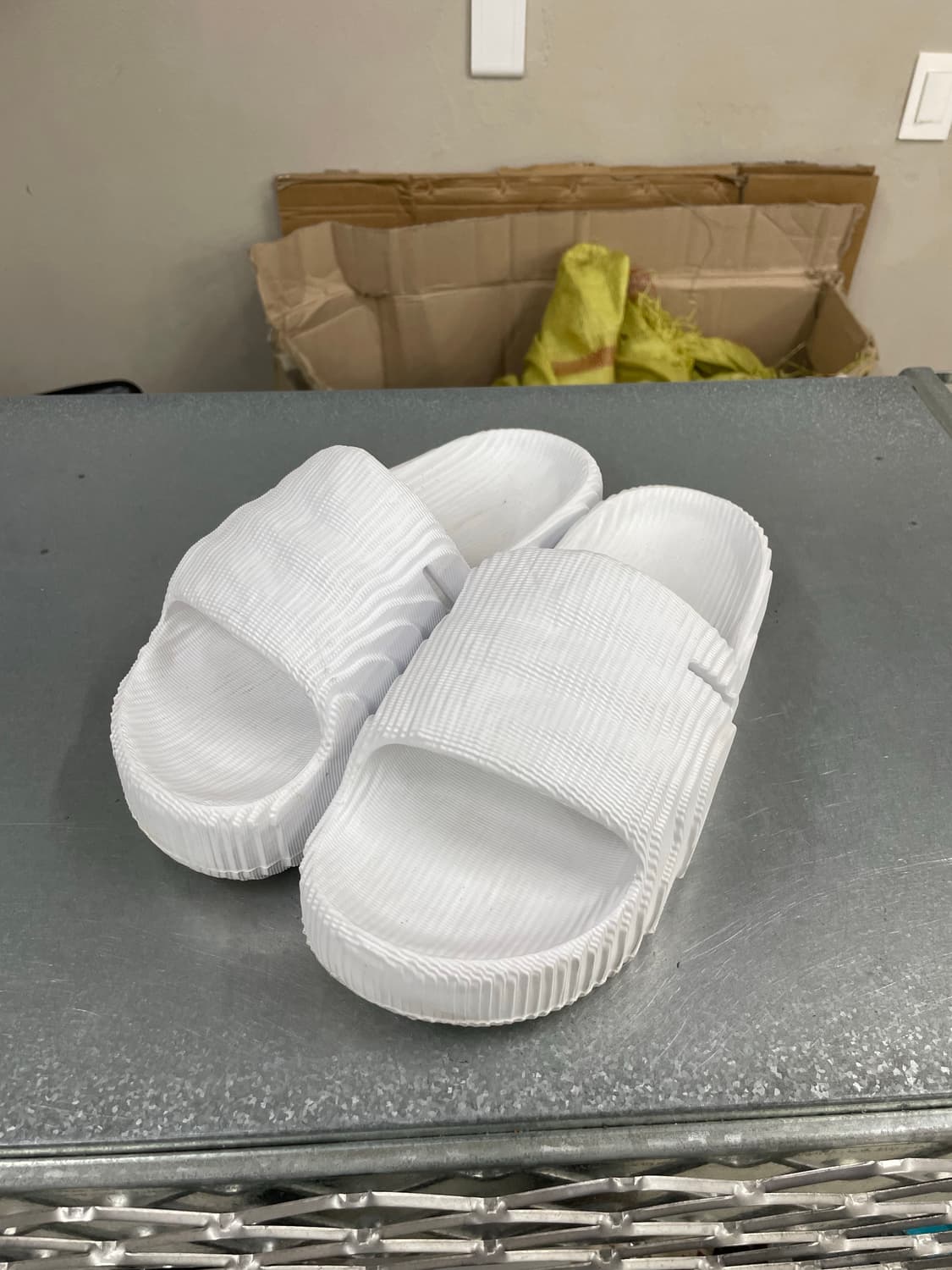 아디다스 아딜렛22 화이트 240 상품이미지2