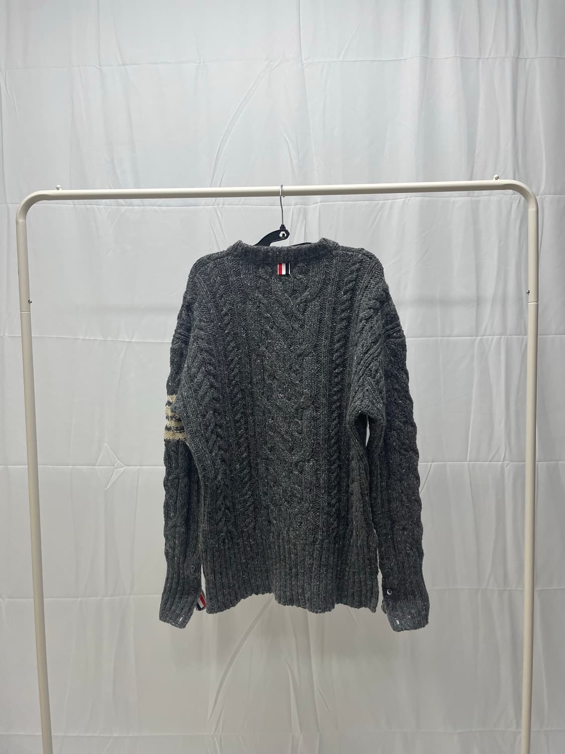 톰브라운 아란케이블 사선완장 니트 [4] 상품이미지5