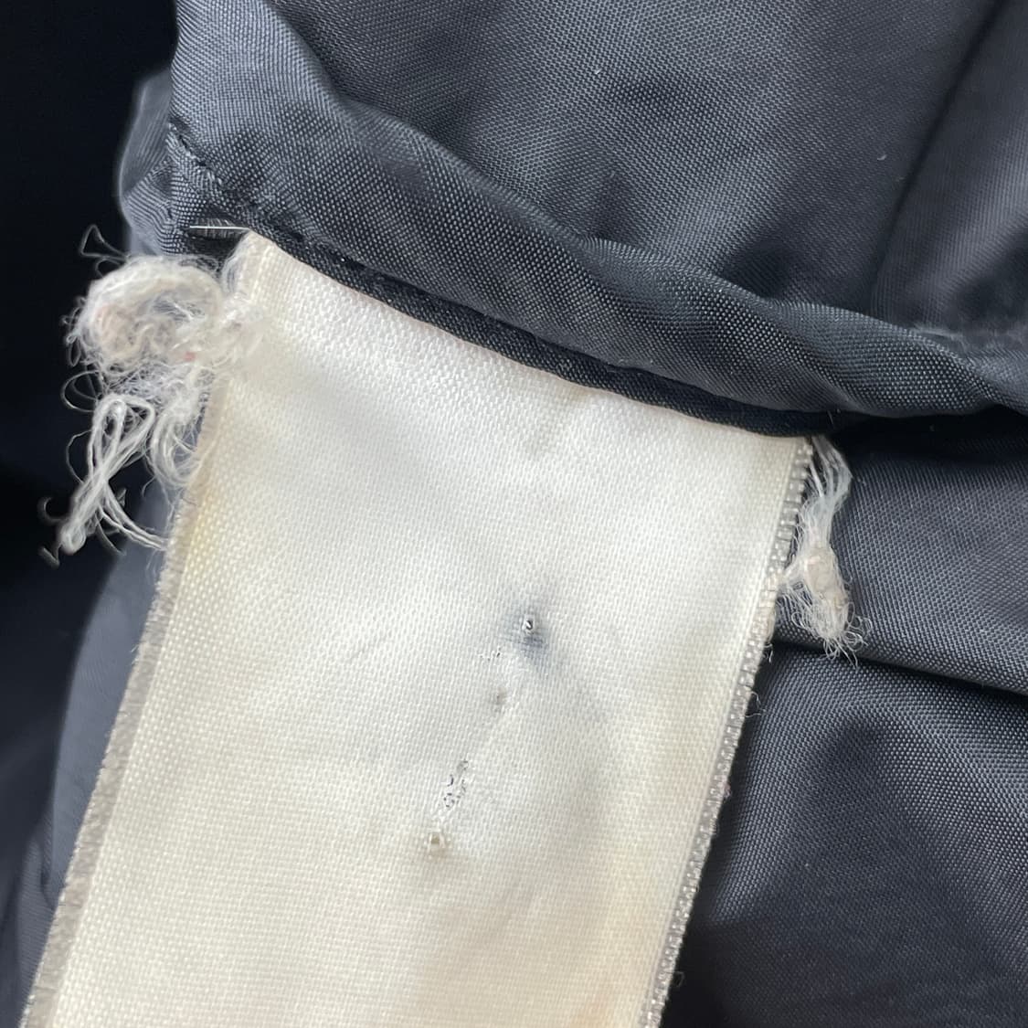 [중고] 노스페이스 700 구스다운 패딩 그레이 95 상품이미지7