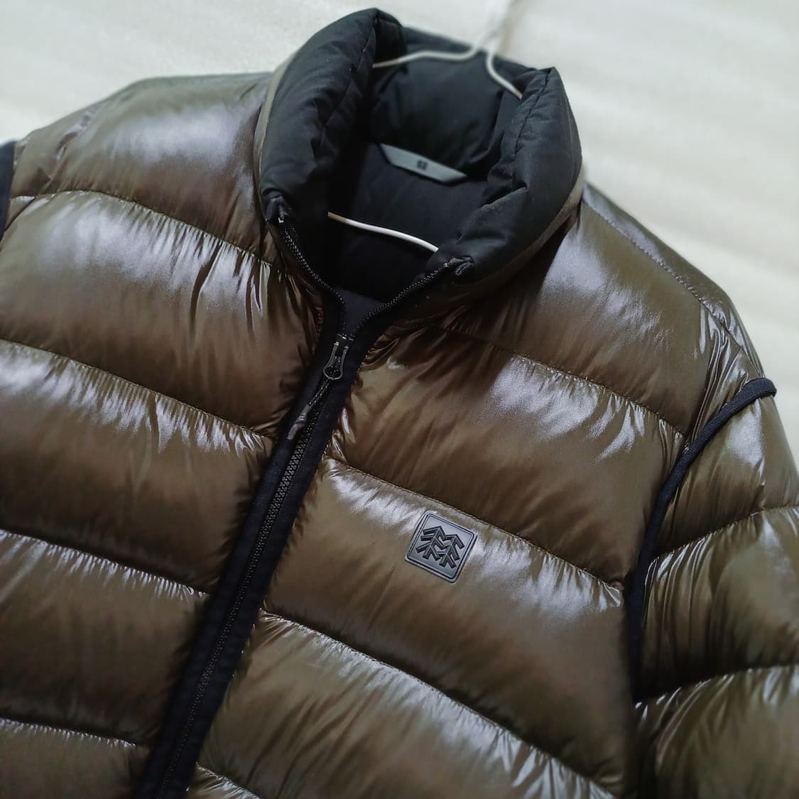 코오롱 카펠라 숏 유광 구스 다운 패딩 남성 L 100 카키 사랑봉봉 상품이미지4