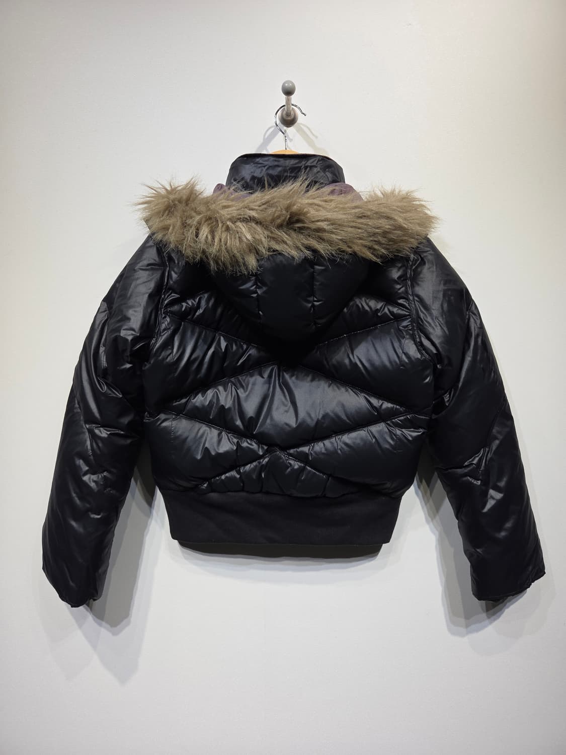 아디다스(Adidas) 우먼스 스트릿 PDD 덕다운 유광 숏패딩 상품이미지6