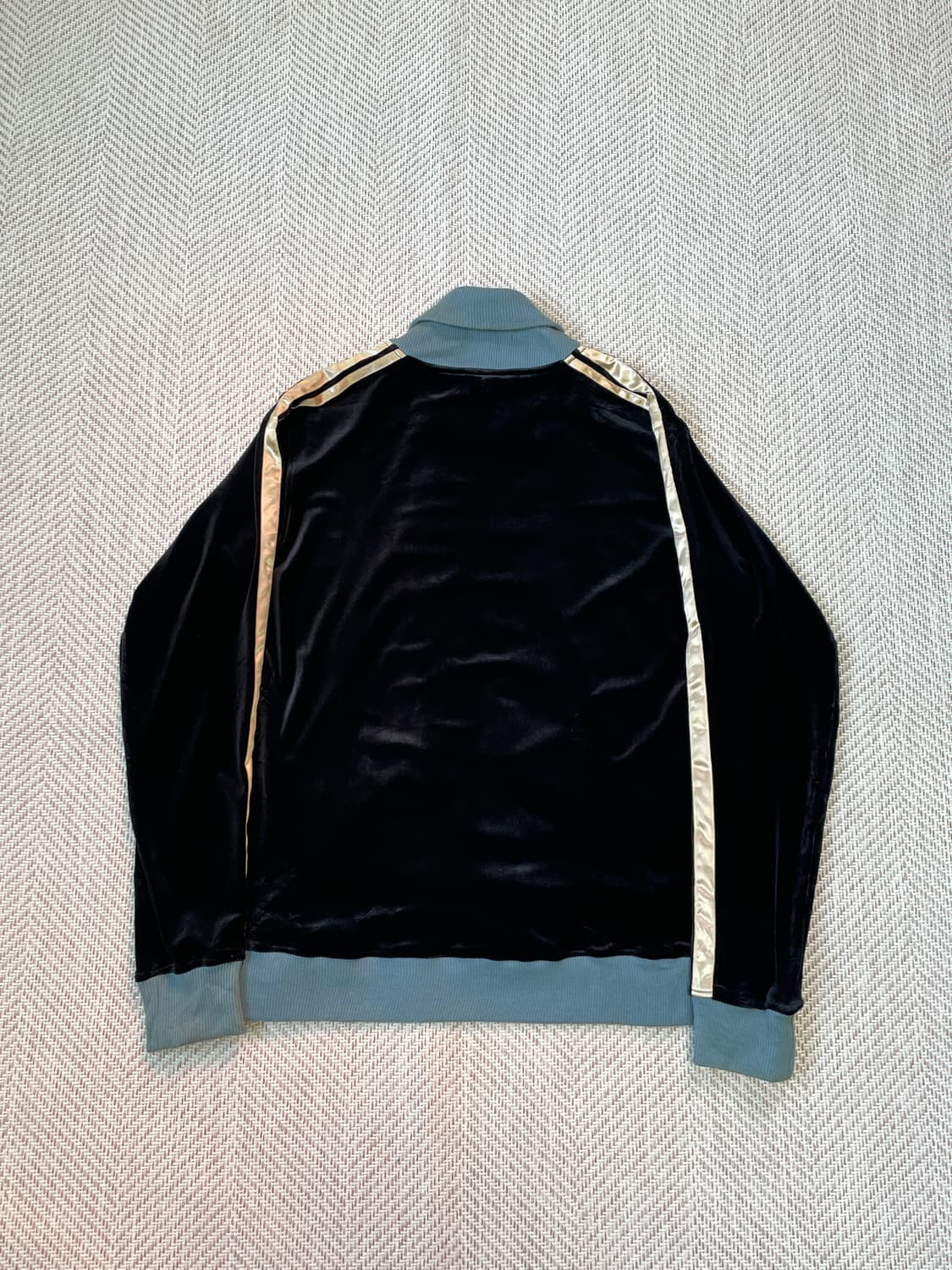 오니츠카타이거 벨벳 벨루어 트랙자켓 J03259 상품이미지7