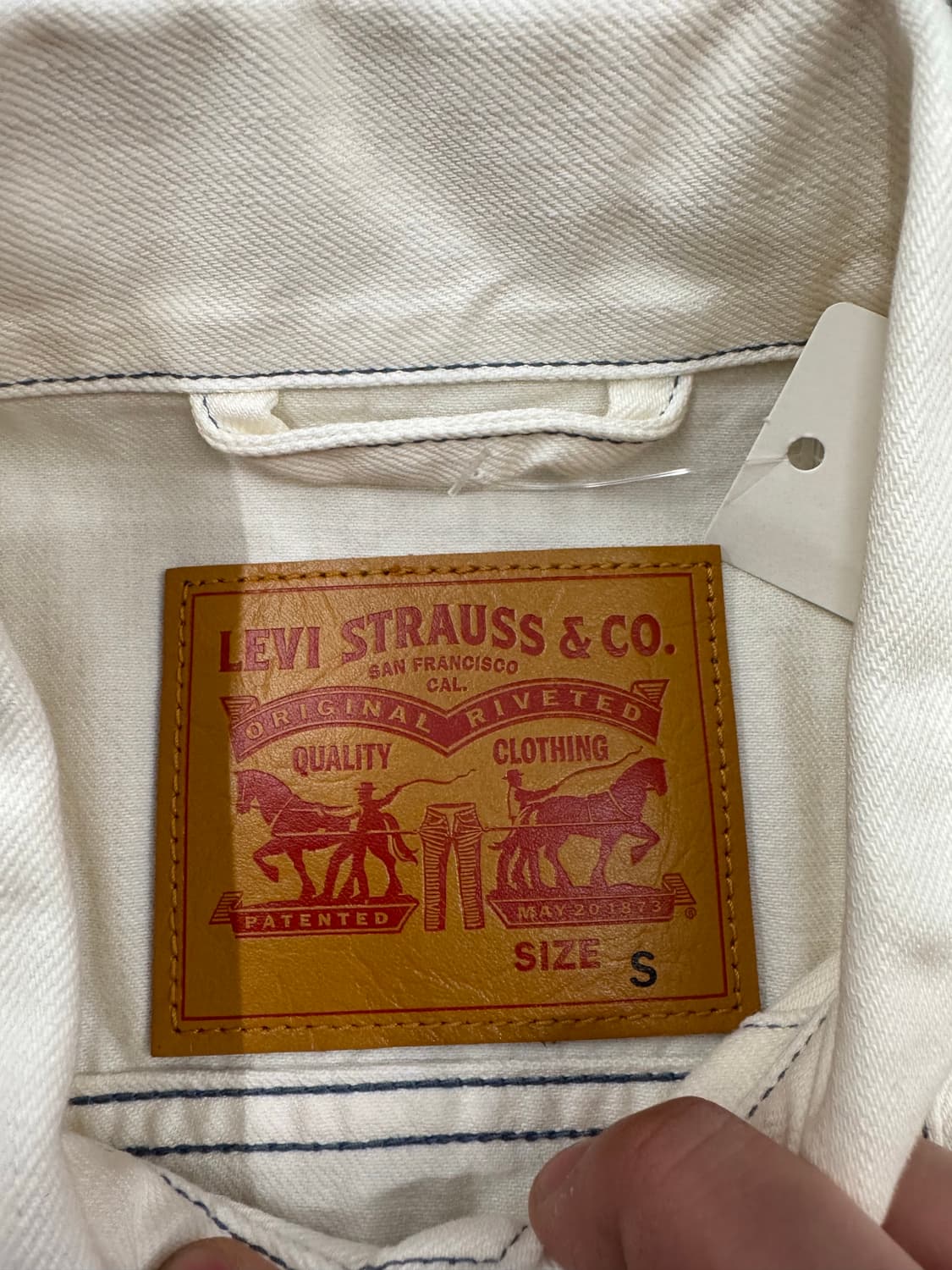 S)리바이스 빈티지 등판 독수리 자수 화이트 트러커 자켓 상품이미지9