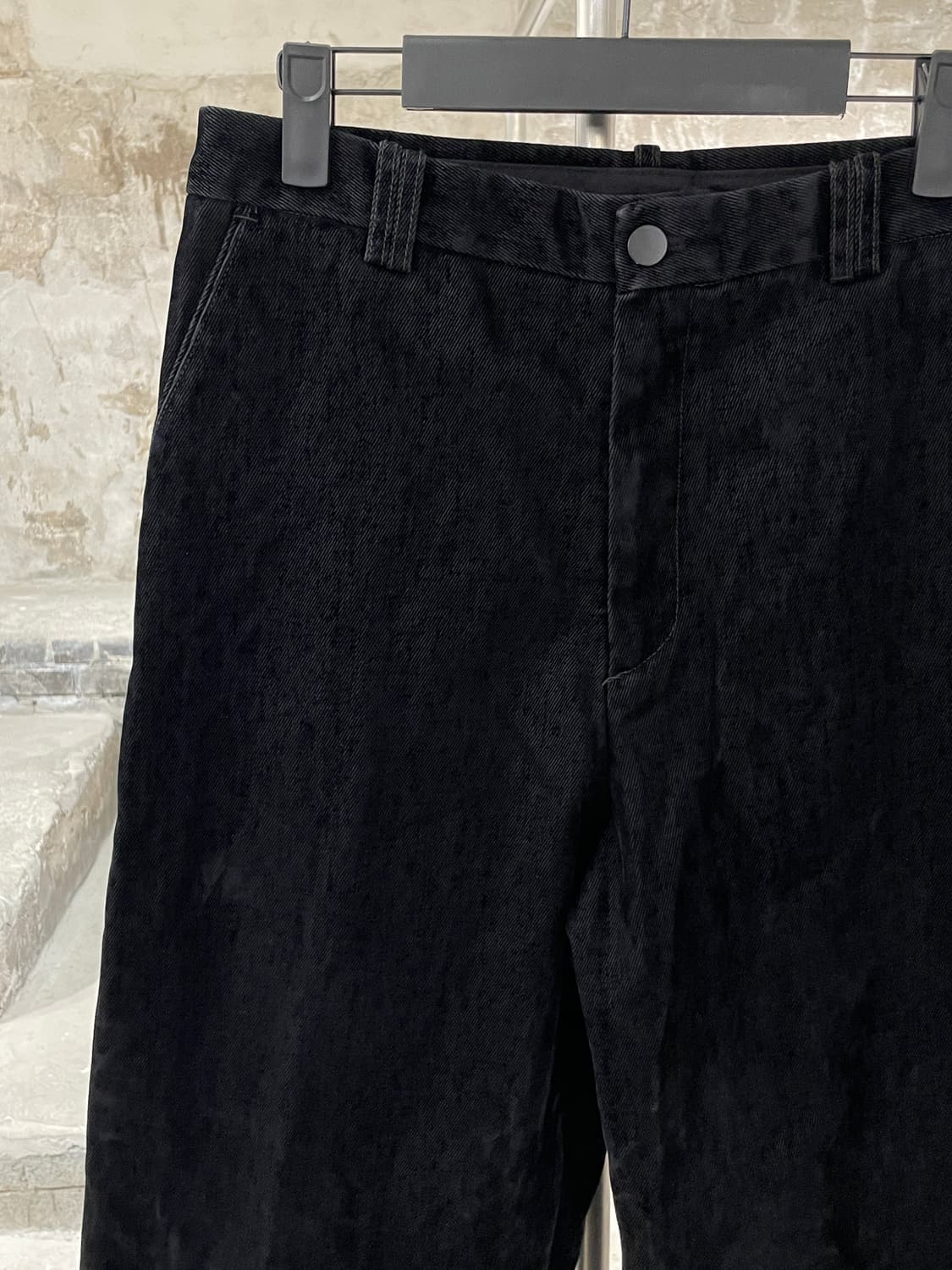 해칭룸 블랙 레귤러 벨벳 데님 팬츠 상품이미지2