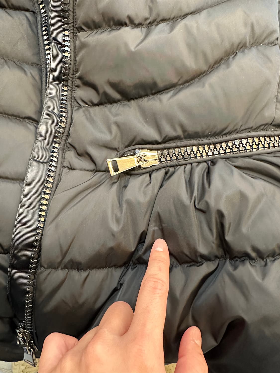 몽클레어 블랙 하프 오리털 패딩 상품이미지9