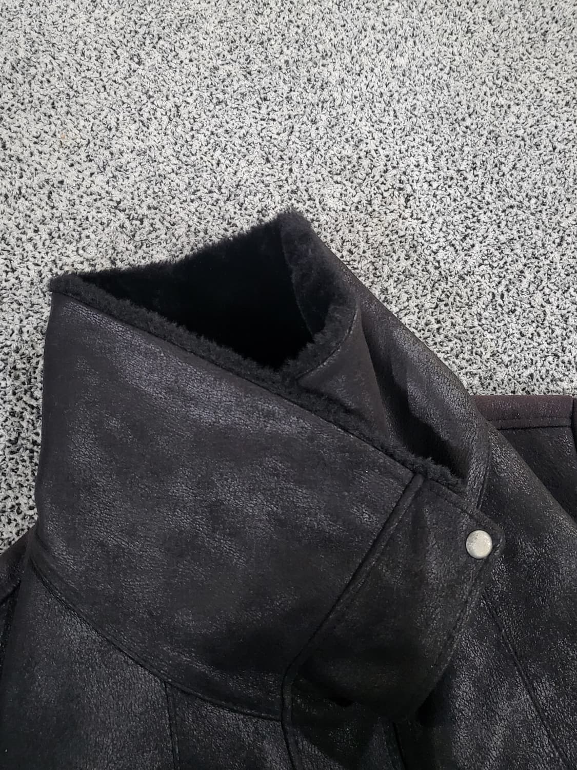 블랙 무스탕(시어링 자켓) 상품이미지4