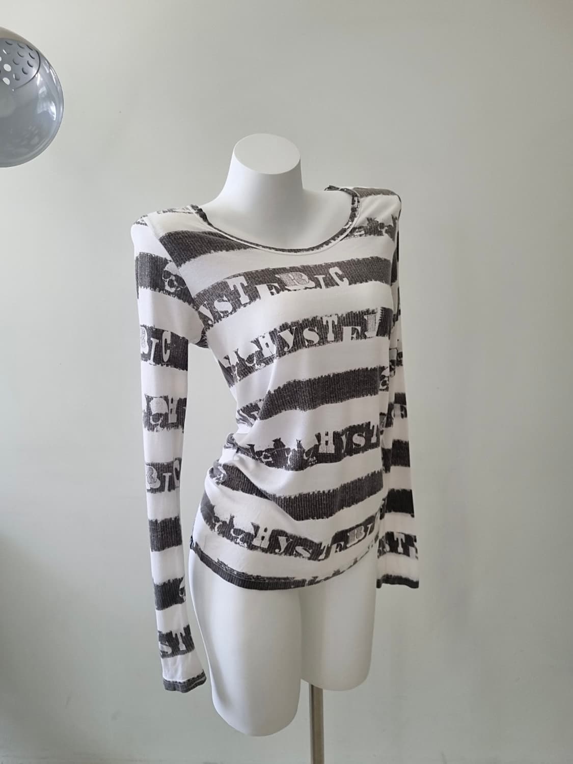 히스테릭글래머 스컬 롱슬리브 상품이미지2