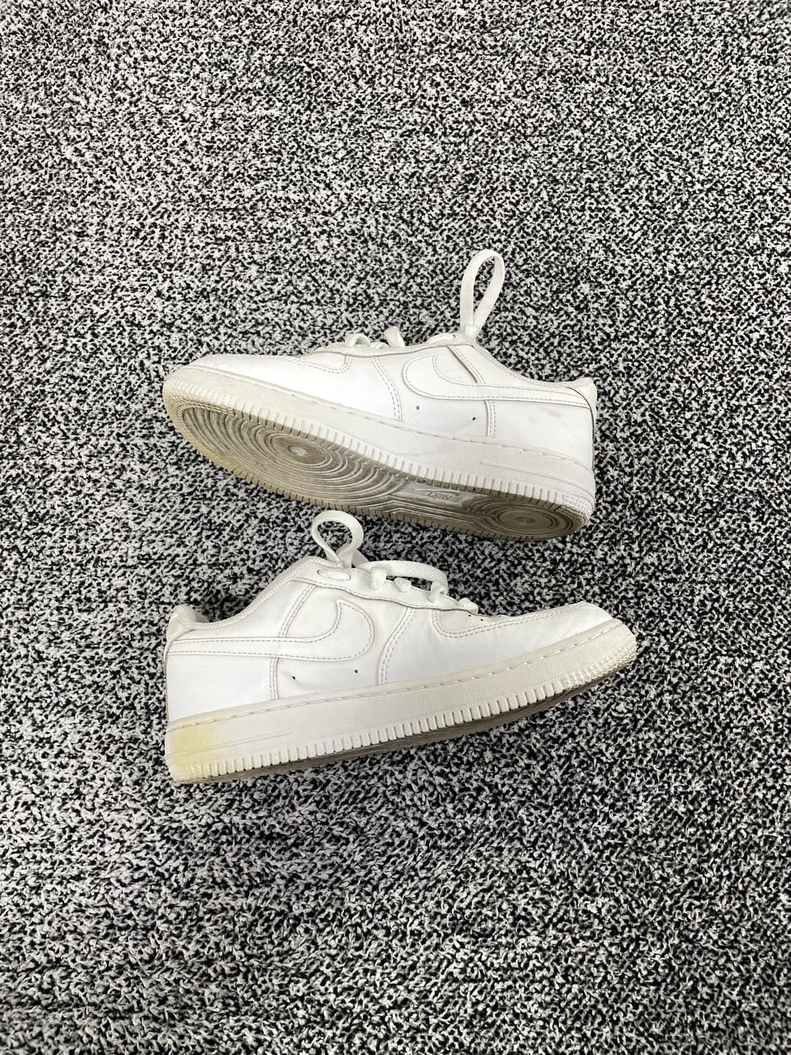 빈티지9. 나이키 에어포스1 로우화이트 스니커즈 운동화 상품이미지5