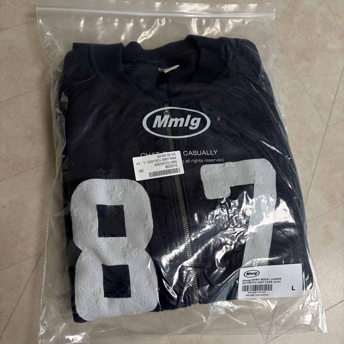 새상품(L)MMLG 스피릿 스웨트 점퍼 어센틱네이비 상품이미지1
