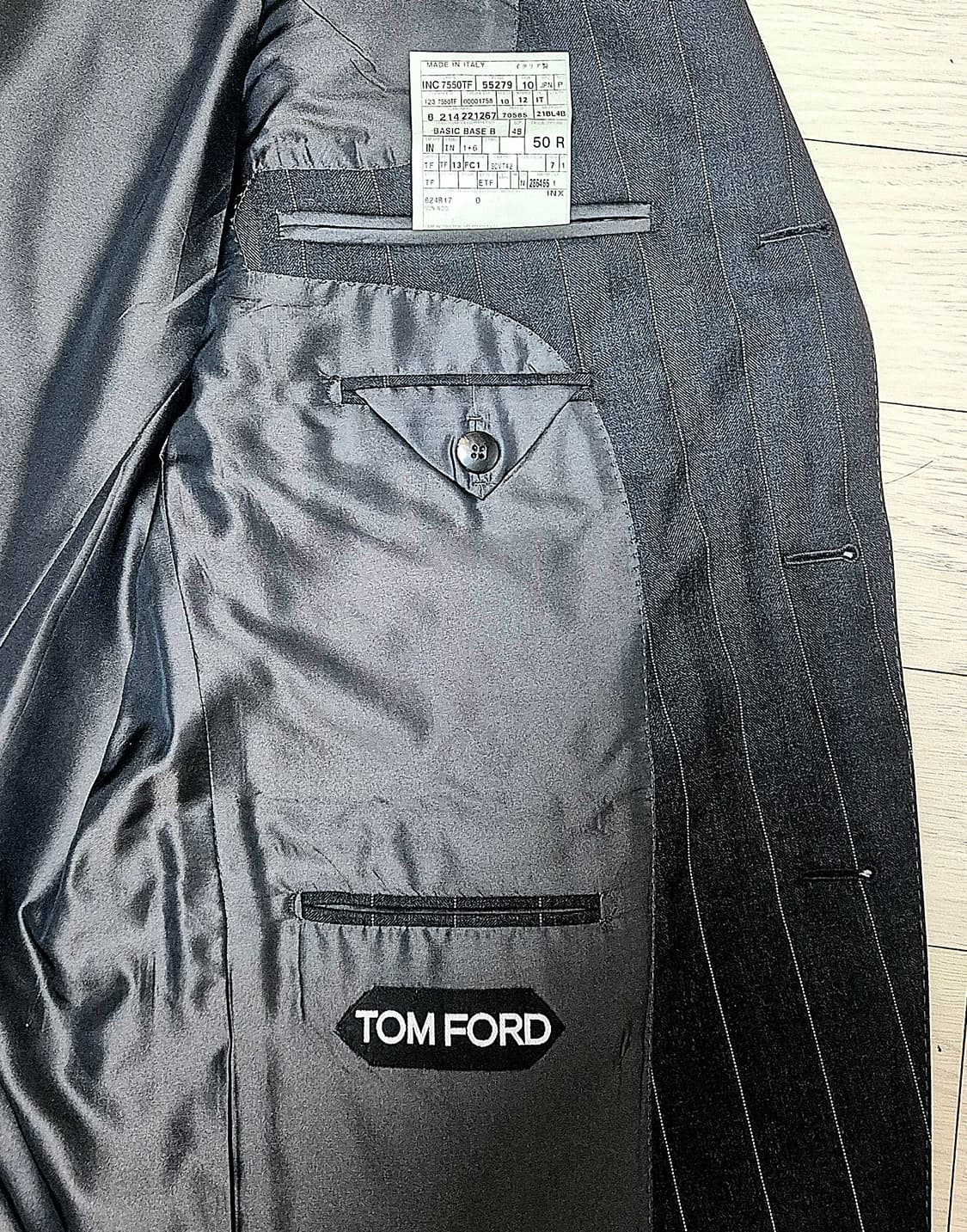 TOM FORD 톰포드 리젠시 블랙 핀스트라이프 수트 상품이미지4