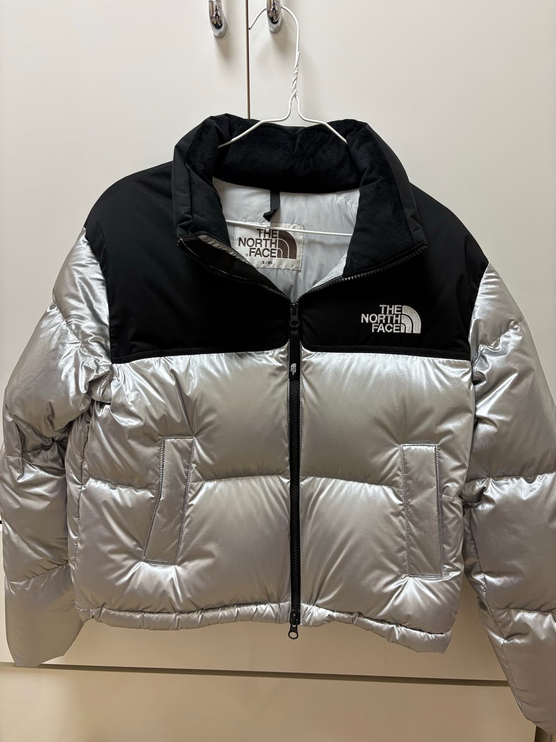 노스페이스 화이트 라벨 노벨티 눕시 다운 자켓 SE 실버 상품이미지2