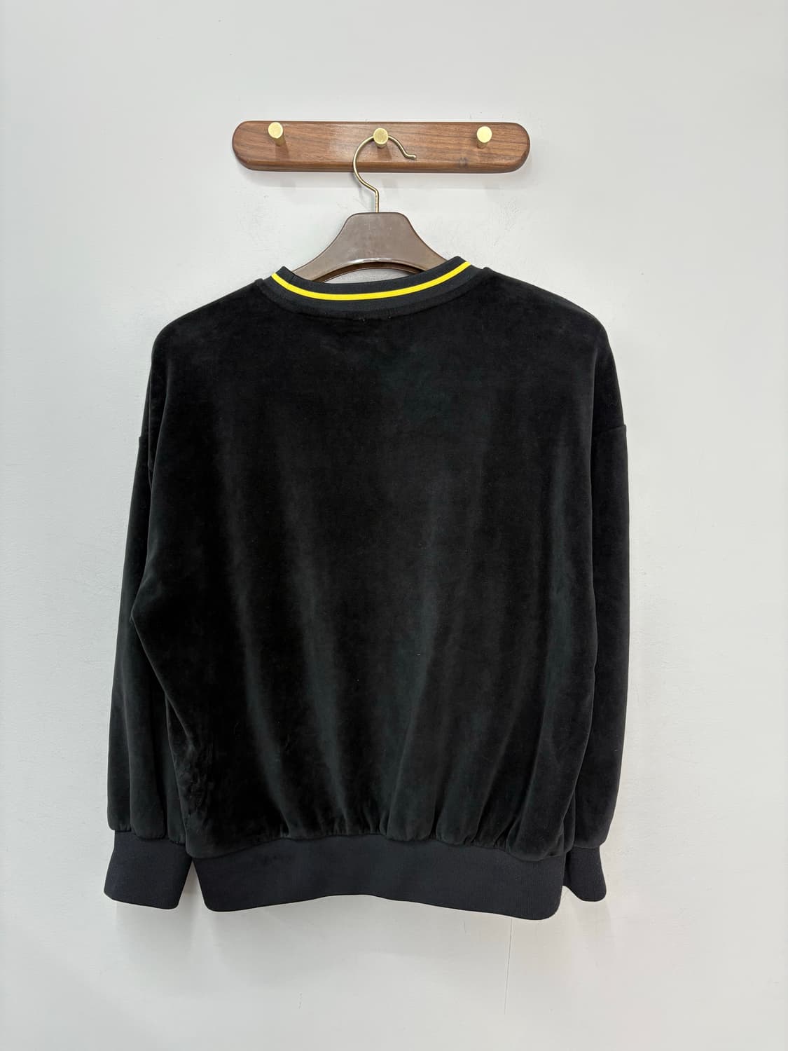 리바이스 빅로고 벨벳 블랙 맨투맨 A3497 상품이미지4