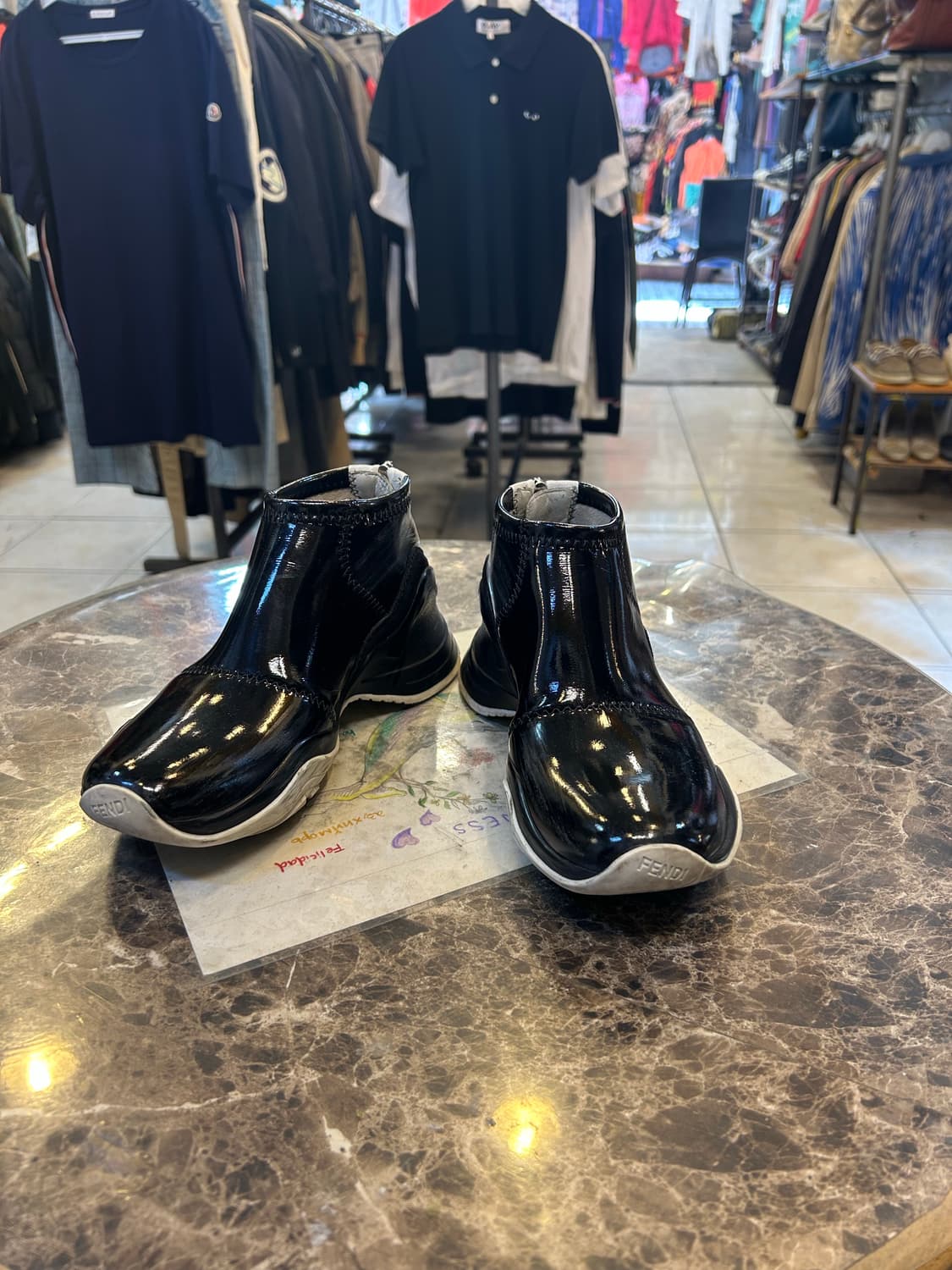 35/225-230 정품 펜디 스니커즈 팝니다 상품이미지1