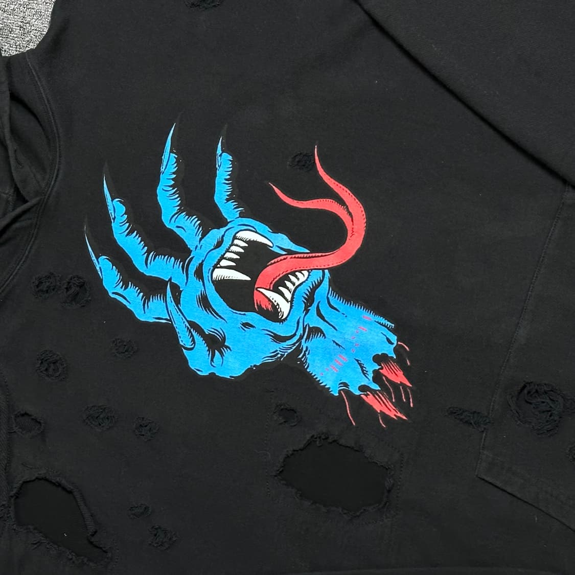 언라벨 프로젝트 디스트로이드 그래픽 후드 (블랙) 상품이미지3