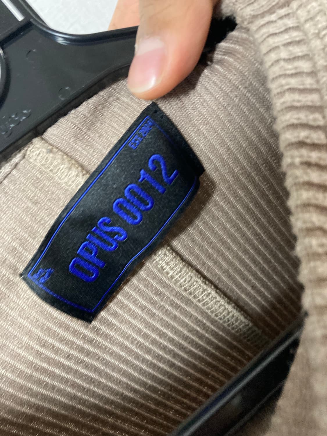 오퍼스 0012 Op. 07 REDRUM PATCH KNIT BEIGE 상품이미지4