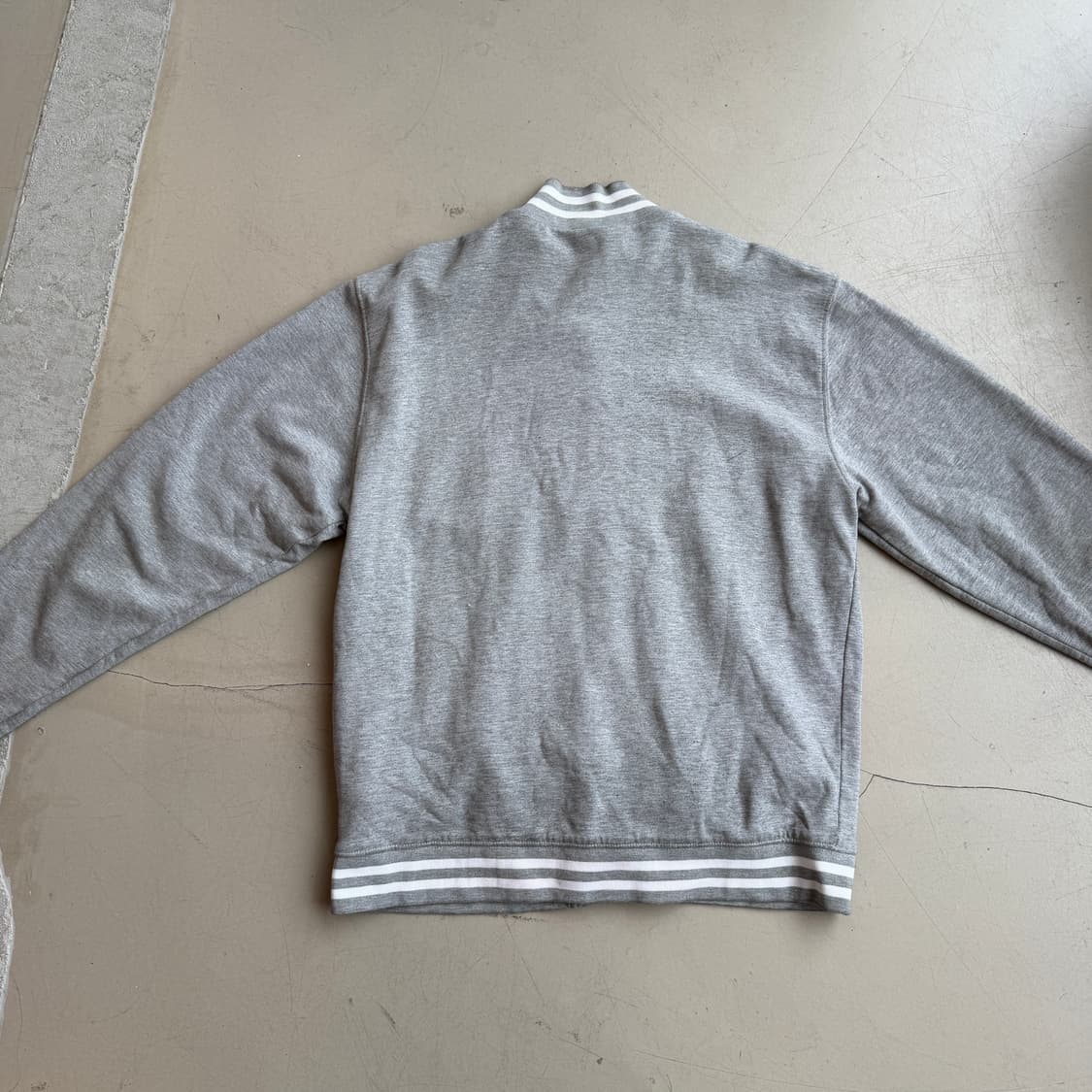 칼하트 바시티 자켓 상품이미지4