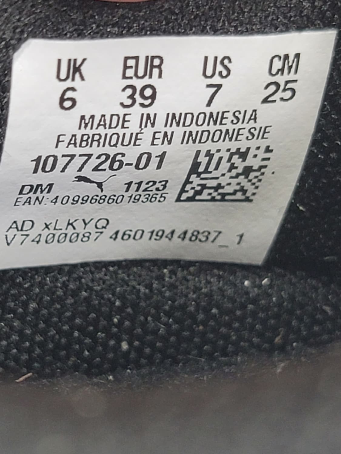 (250)푸마 풋살화 퓨처 7 플레이 TT[대전 직거래도 가능] 상품이미지9