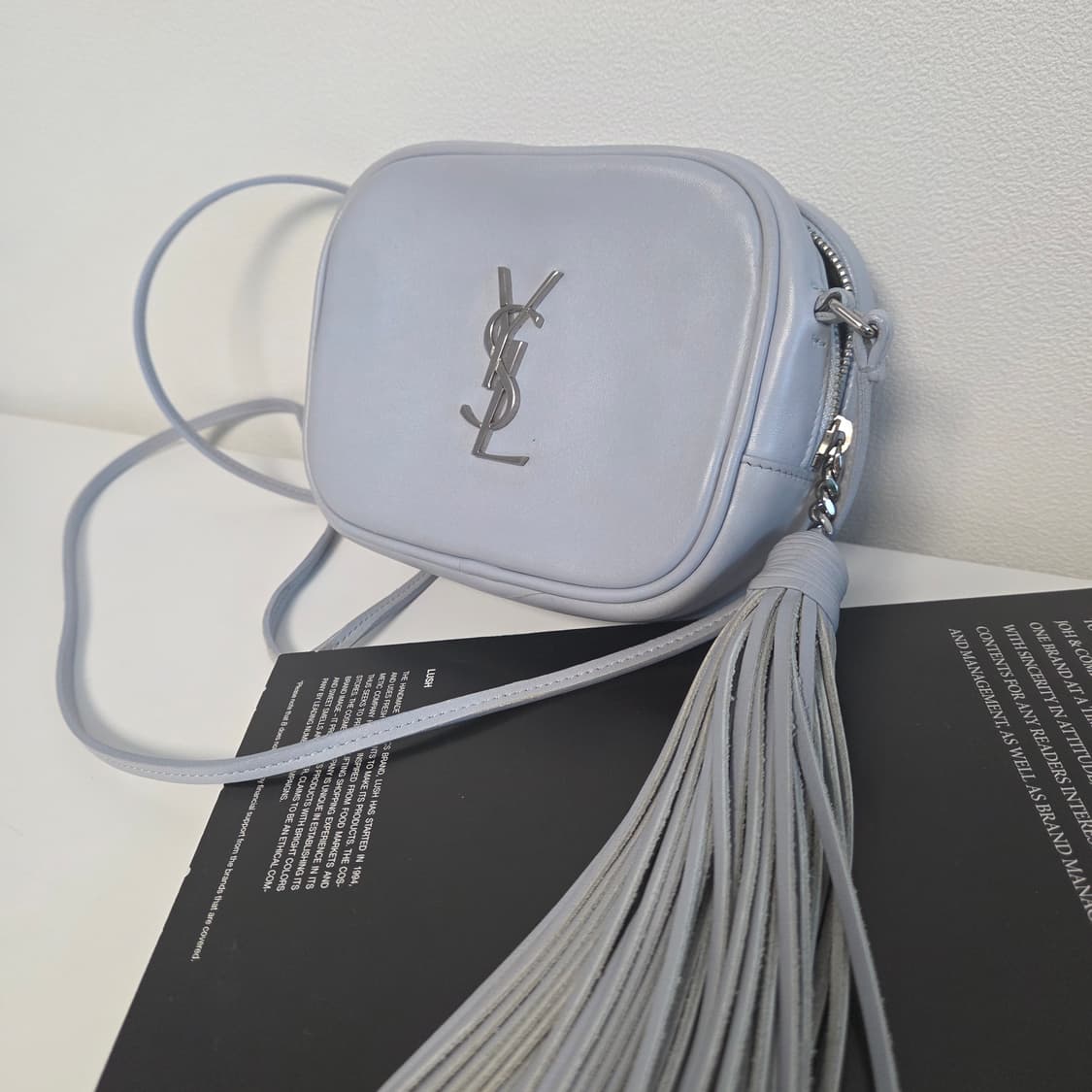 YSL 생로랑 정품 은장 미니 블로거 레더백 크로스백 태슬백 상품이미지4