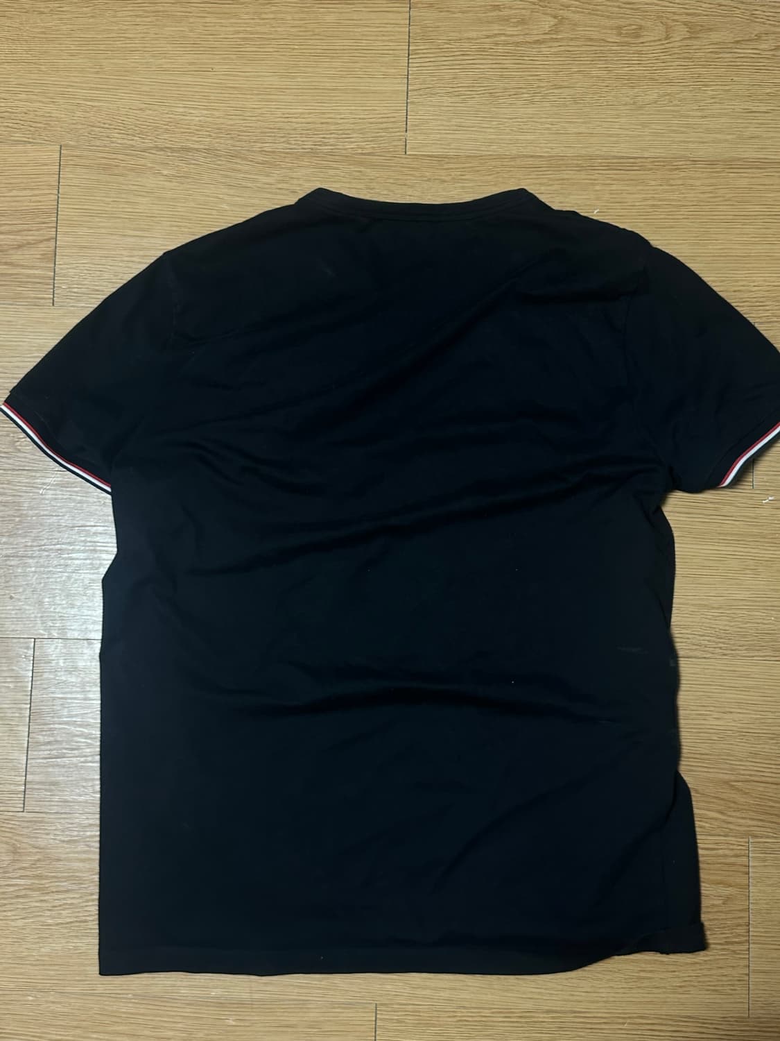 몽클레어 슬림핏 Xl 반팔티 상품이미지2
