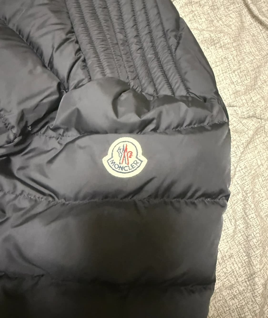 [4] 몽클레어 아미오 패딩 블랙  몽클레우 아미오트 상품이미지4