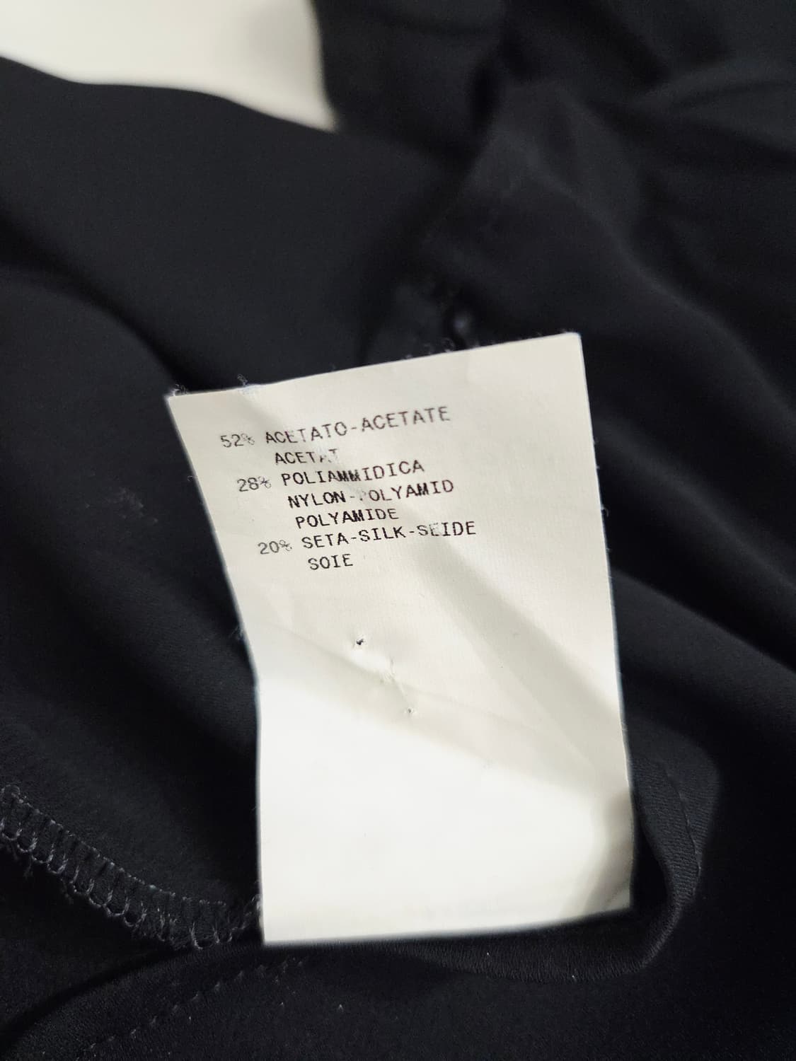 아르마니 꼴레지오니 실크 혼방 슬리브리스 탑 상품이미지9