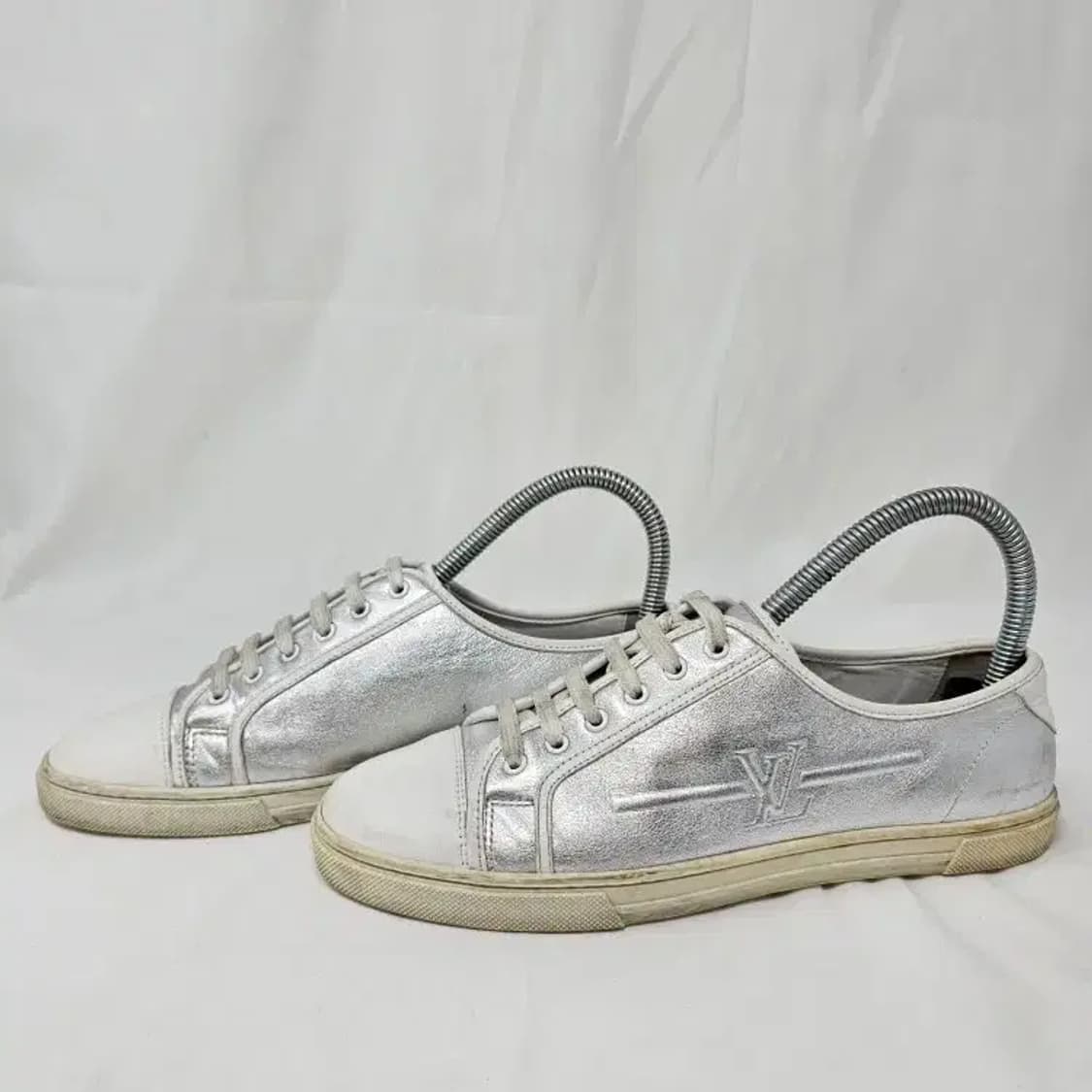 정품 루이비통 스니커즈 35.5 상품이미지3