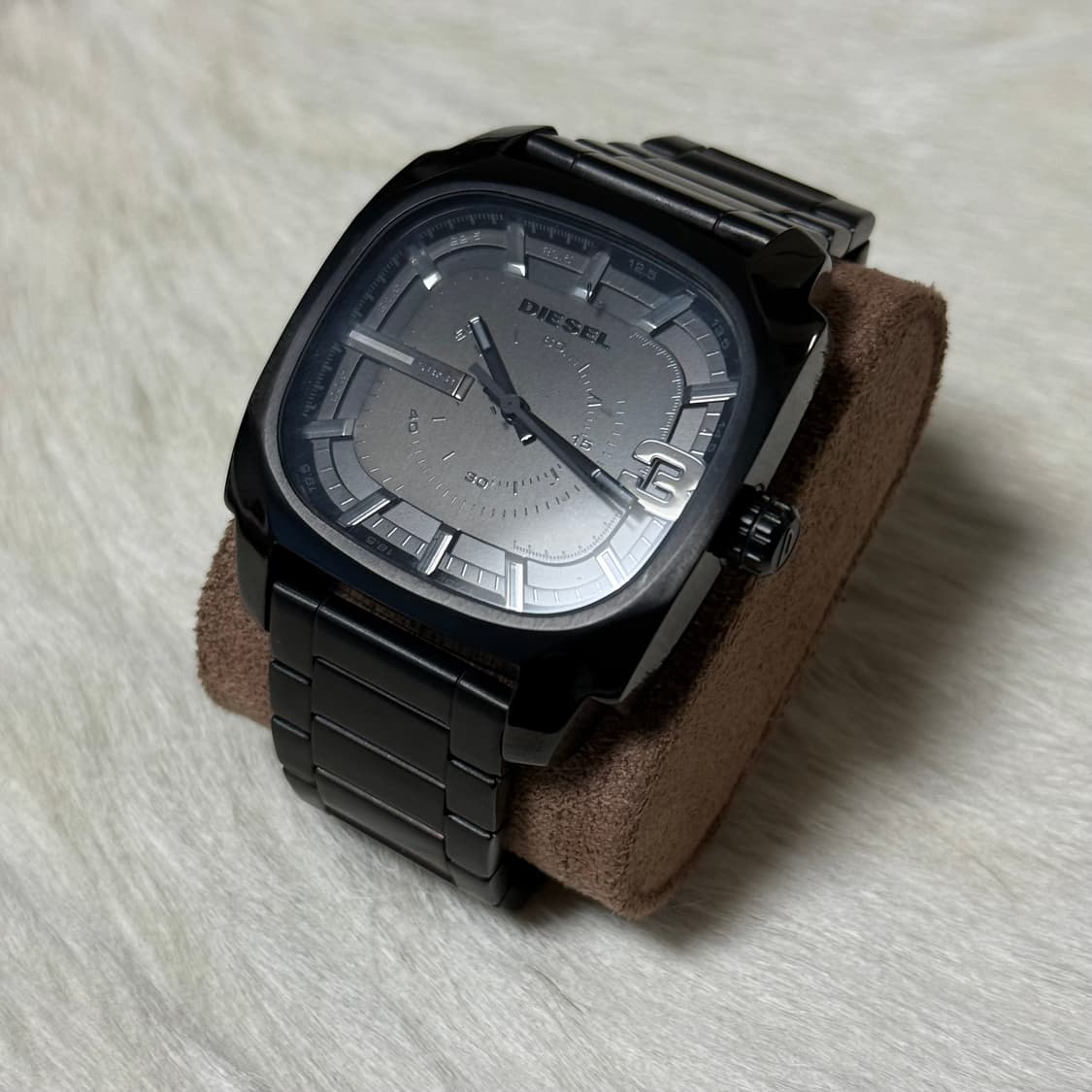 디젤 빈티지 스틸 손목시계 판매합니다. 상품이미지3