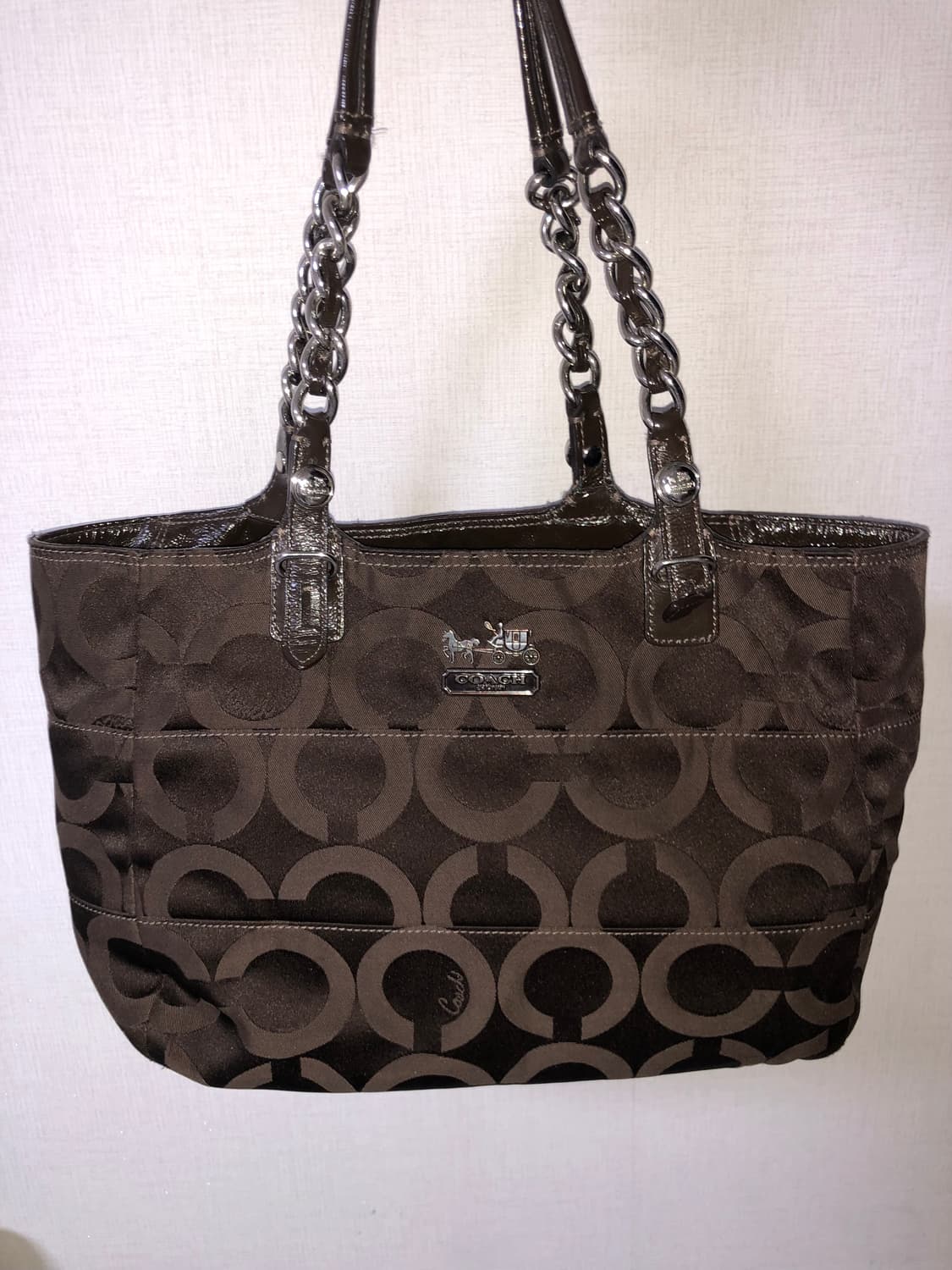 코치 시그니처 숄더백 딥브라운 상품이미지3