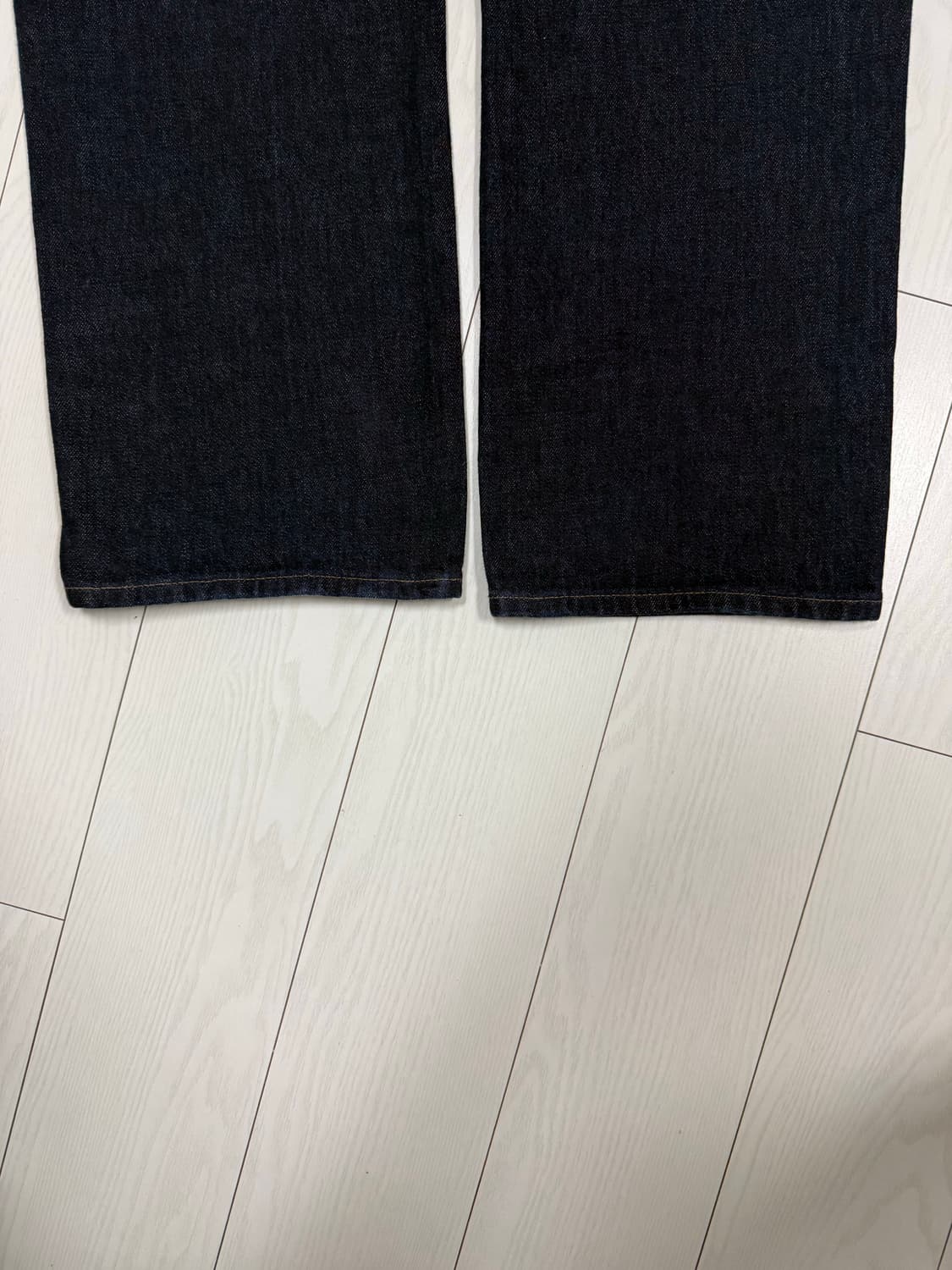 유니클로 jw 앤더슨 스트레이트진 인디고 상품이미지4