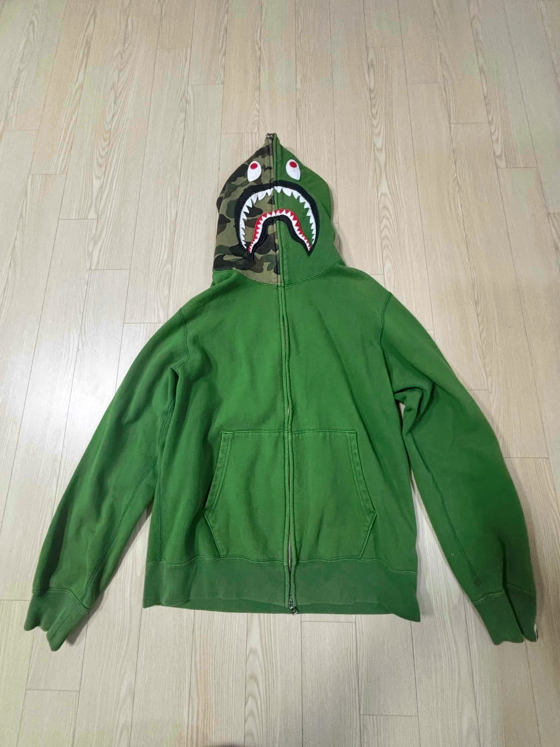 베이프 반 카모 후드 집업 그린 상품이미지1