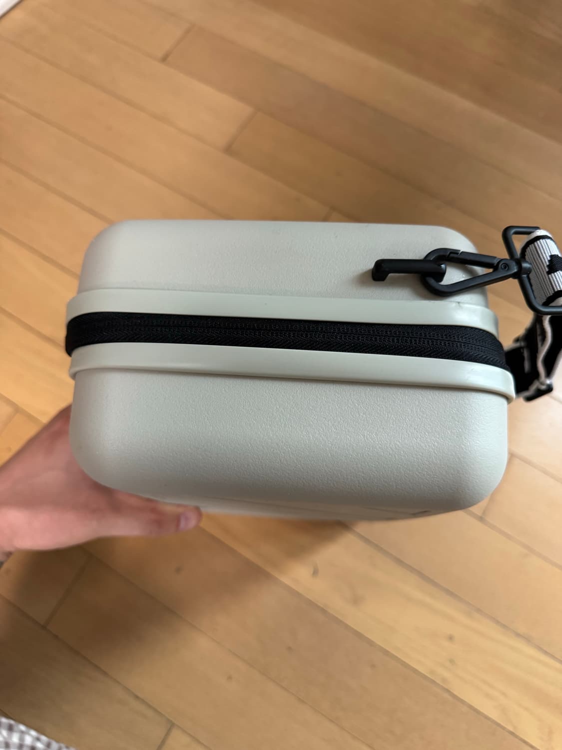 오프화이트 아모레퍼시픽 상품이미지5