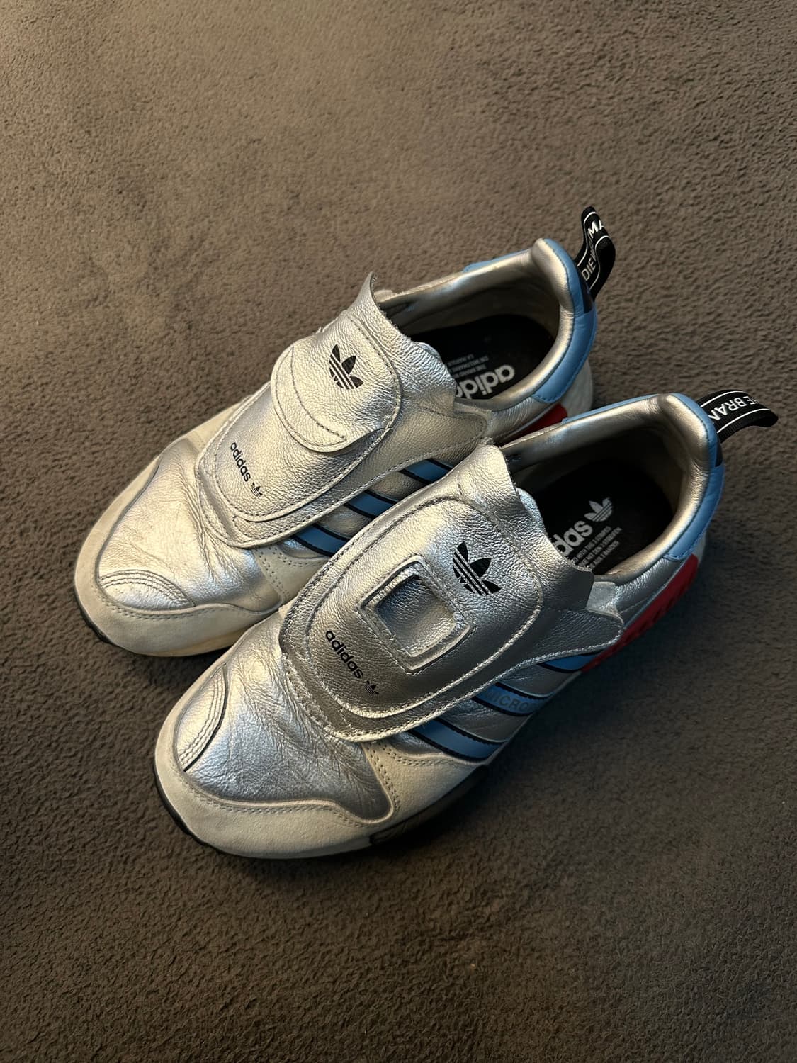 아디다스 마이크로페이서 메탈릭 처분  상품이미지1