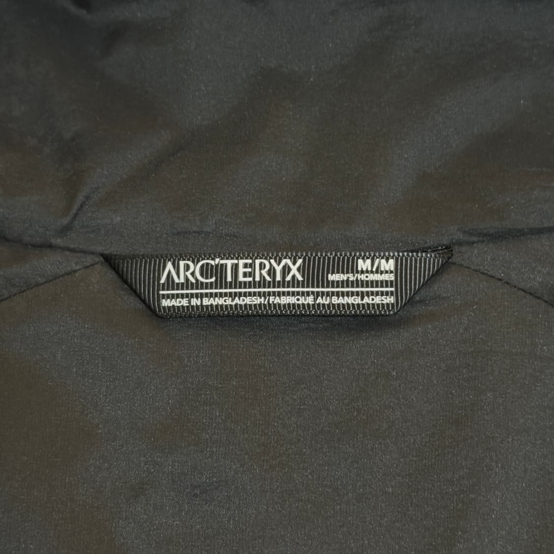 아크테릭스 아톰 LT 후디 블랙 M (루나 뉴 이어 한정판) 상품이미지3