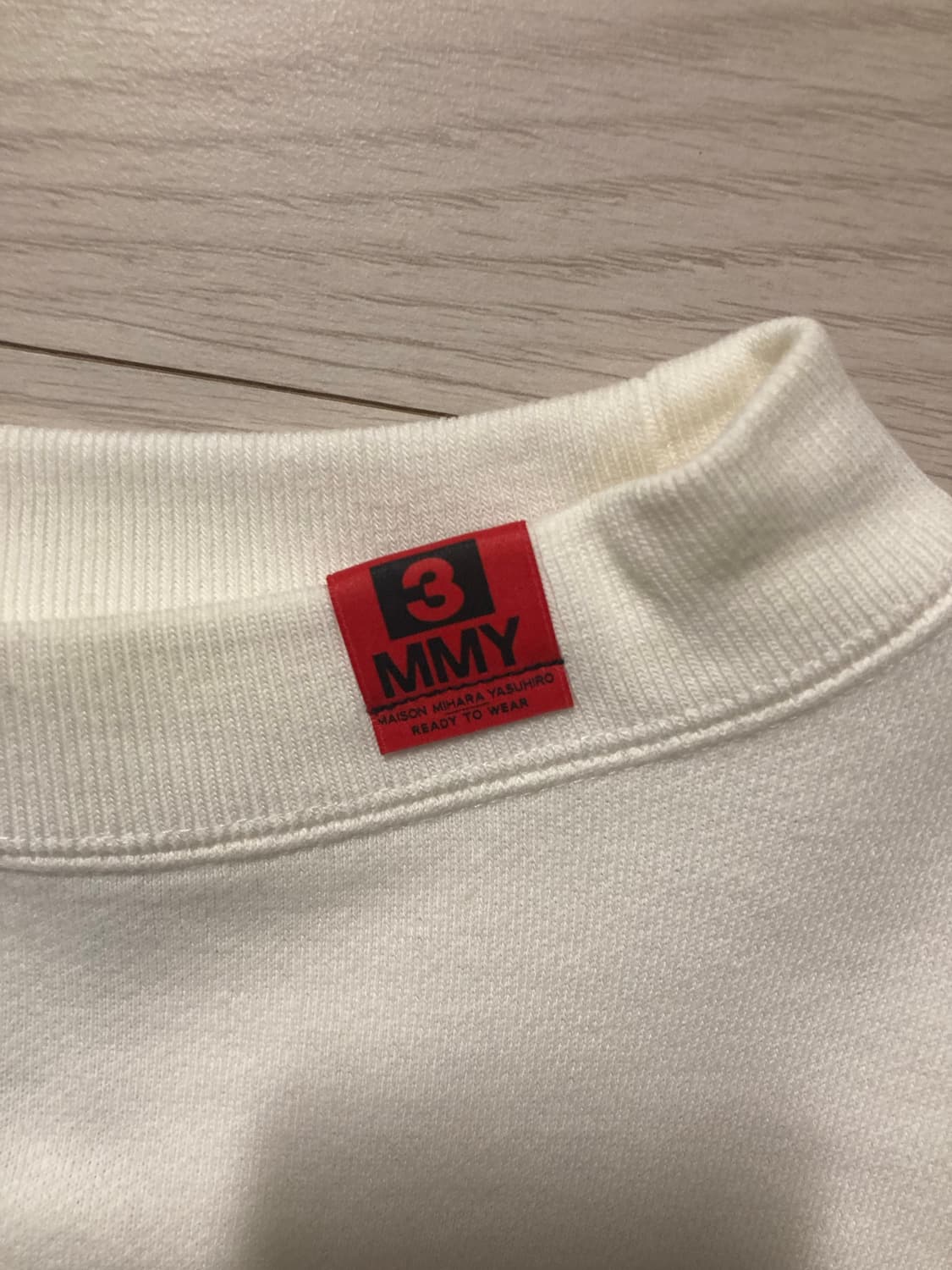 미하라 야스히로 민소매 크롭 맨투맨 팝니다 상품이미지4