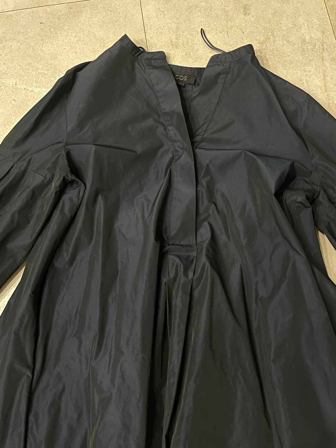 코스 미디 원피스 36 다크네이비 상품이미지2