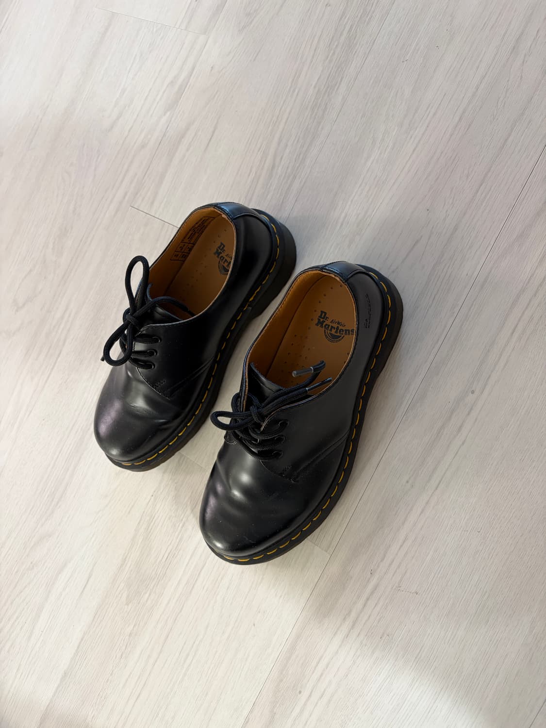 닥터마틴 1461 스무스 240 상품이미지1