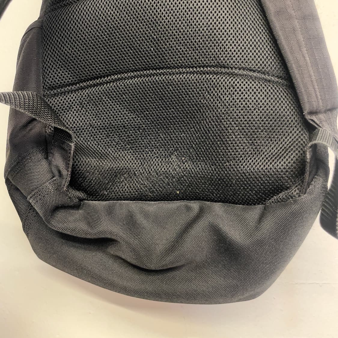 칼하트 블랙 백팩  상품이미지4