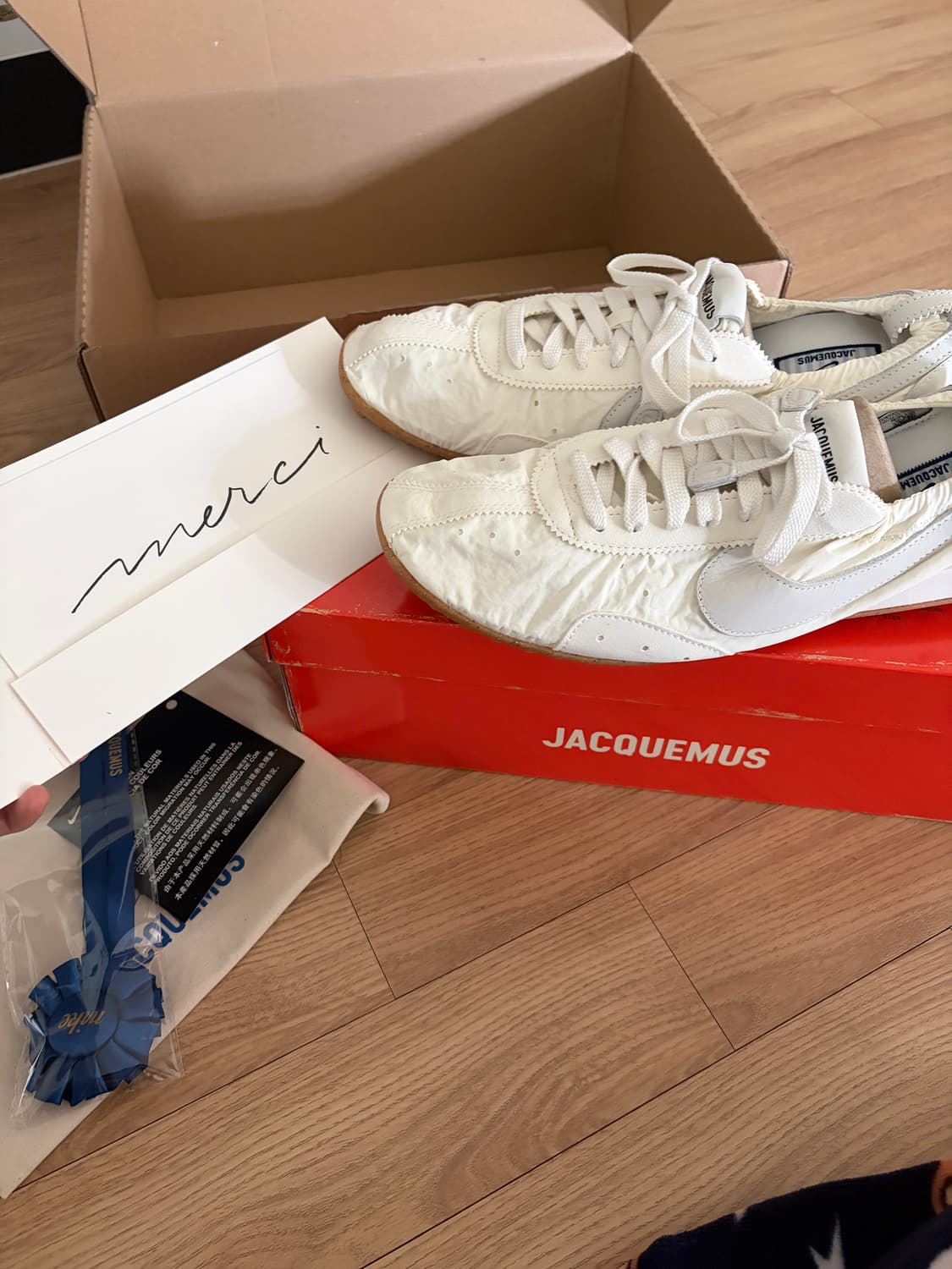 [45.5, 300] 자크뮈스x나이키 문슈즈 SP 소프트 펄 세일 상품이미지4