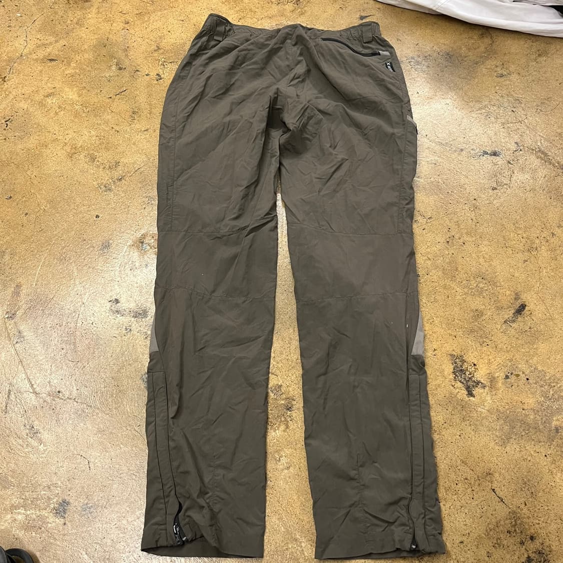 [정품/L] 몬츄라 기능성 바지 카키색 b18 상품이미지3