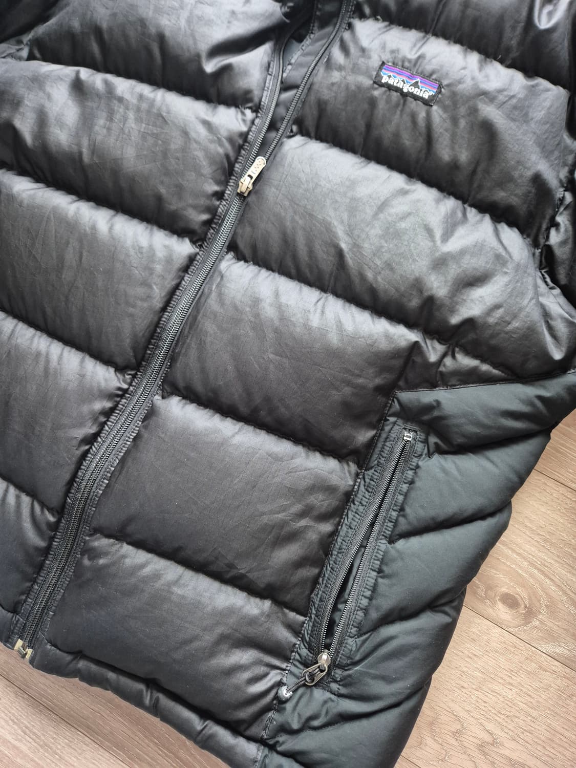 파타고니아 블랙 다운 자켓 상품이미지7