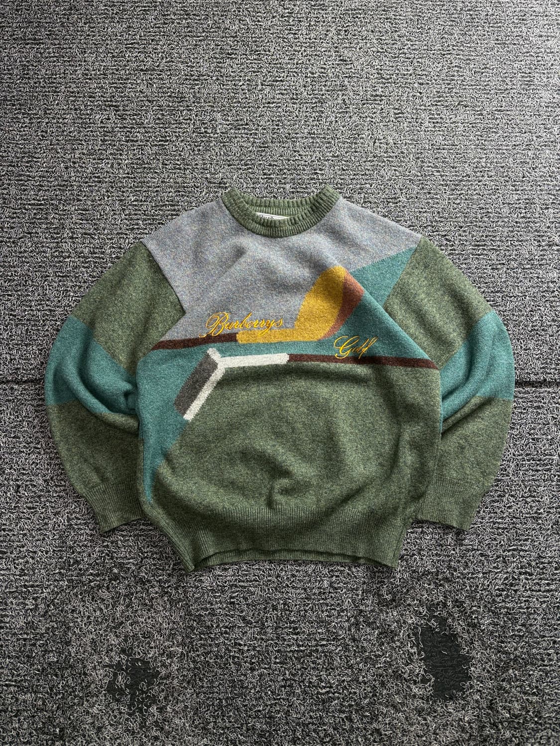 버버리 아카이브 그래픽 울 니트 스웨터 3069 상품이미지2