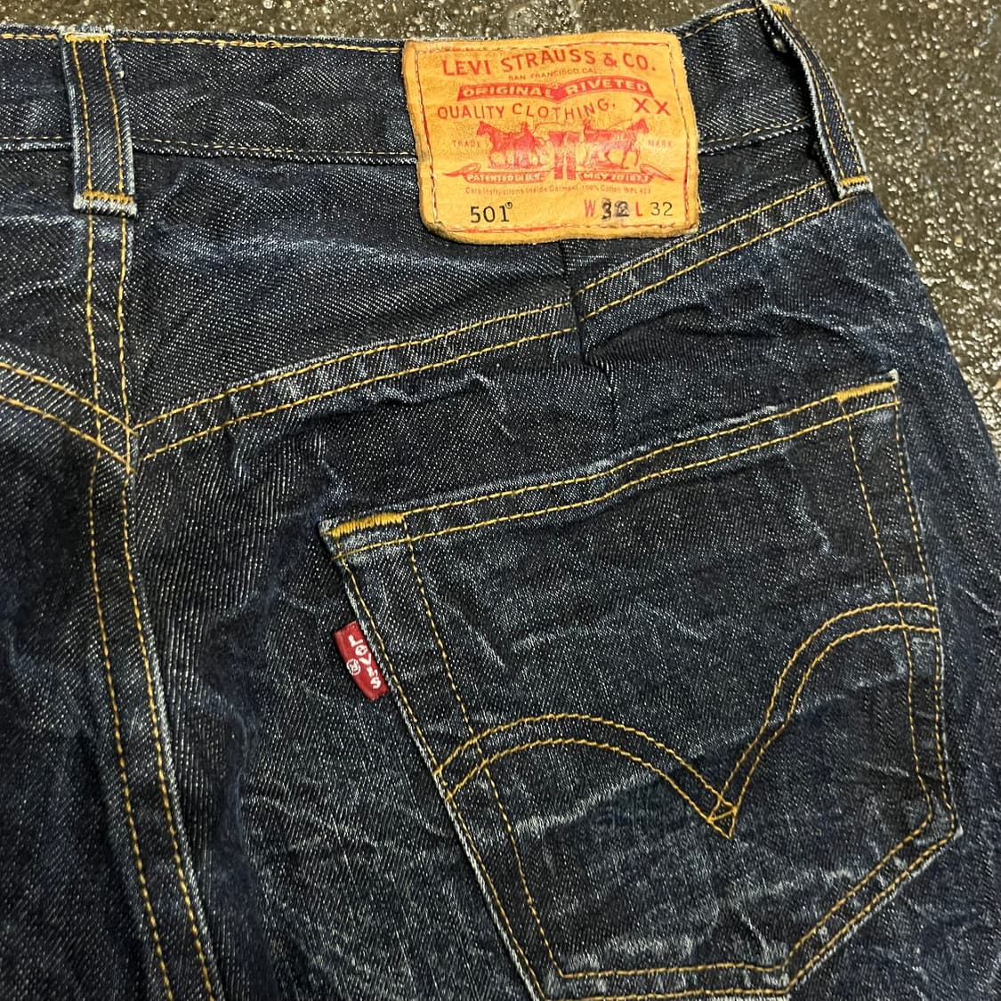 Levis501 워싱진 (32“) 상품이미지3