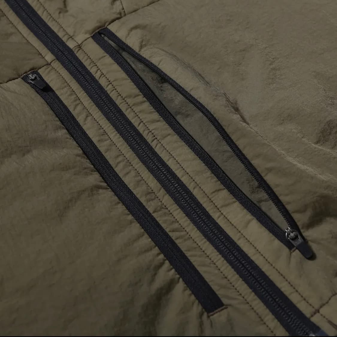 모이프(Moif) 크롭 베스트 HOODED CROP VEST / MARS 상품이미지7