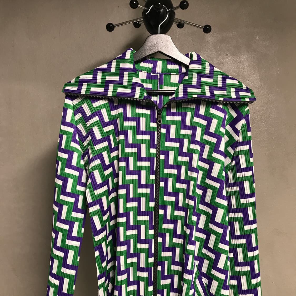 이세이 미야케 플리츠 플리즈 집업 자켓 3(W) 상품이미지2