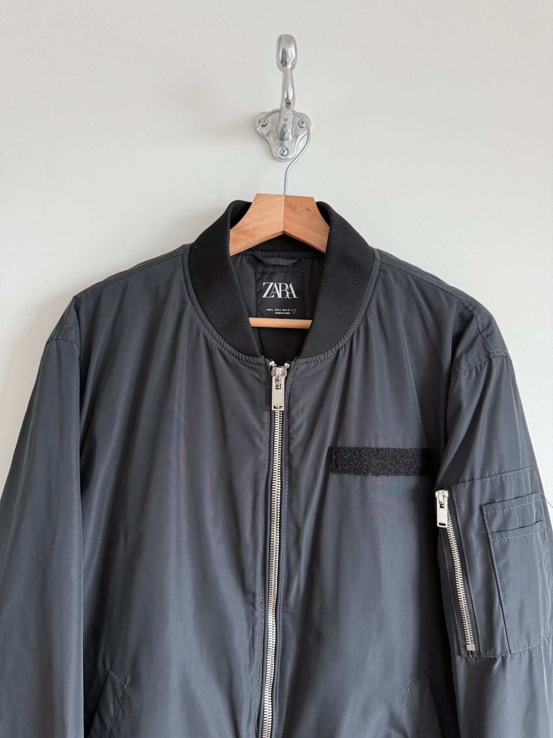 자라(ZARA) 항공 점퍼 상품이미지2