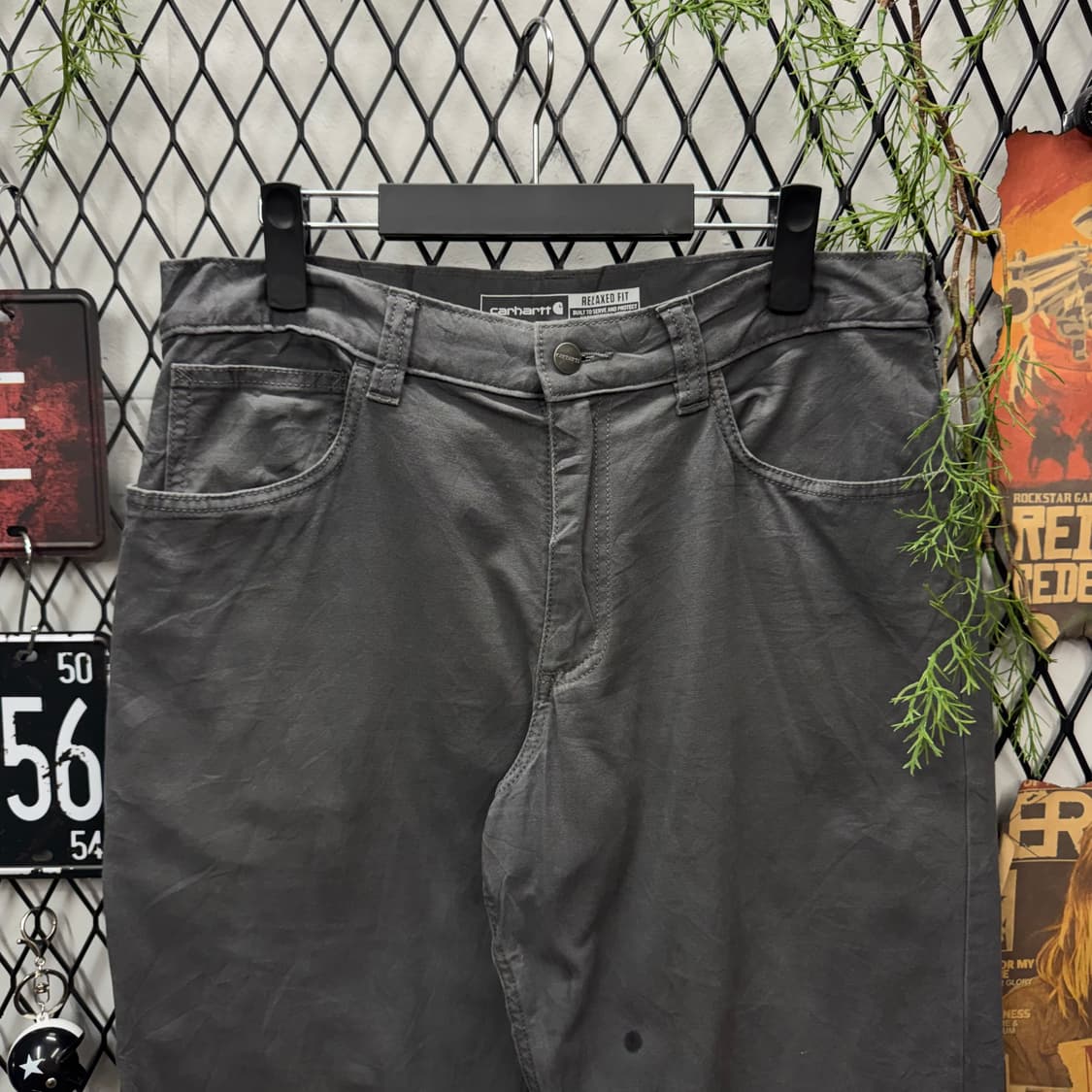 칼하트 릴렉스드 핏 워크 팬츠 후면 포켓 로고 포인트 그레이 상품이미지3