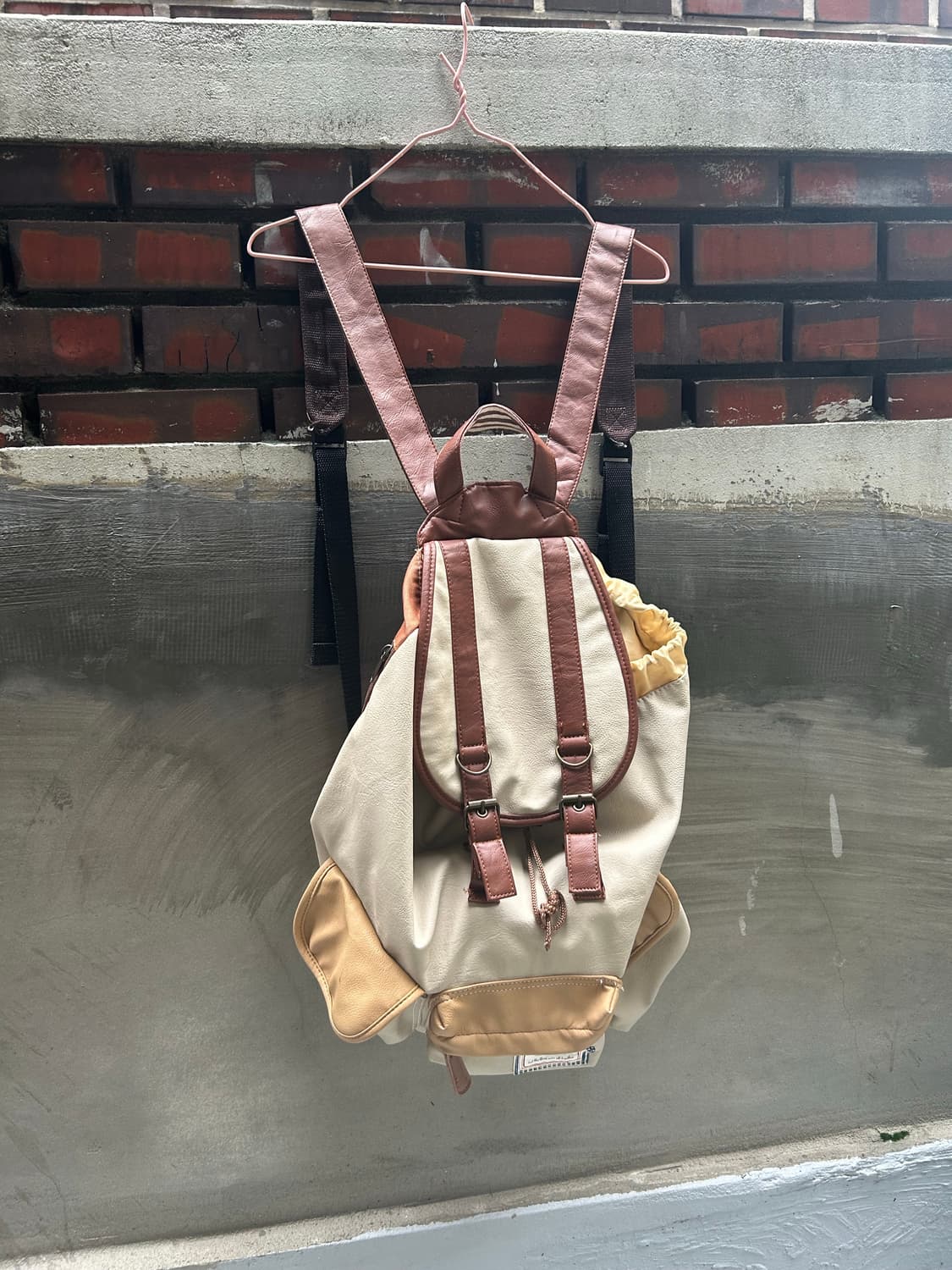 일본빈티지 라떼갸루 베이지 쓰리포켓 백팩 상품이미지1